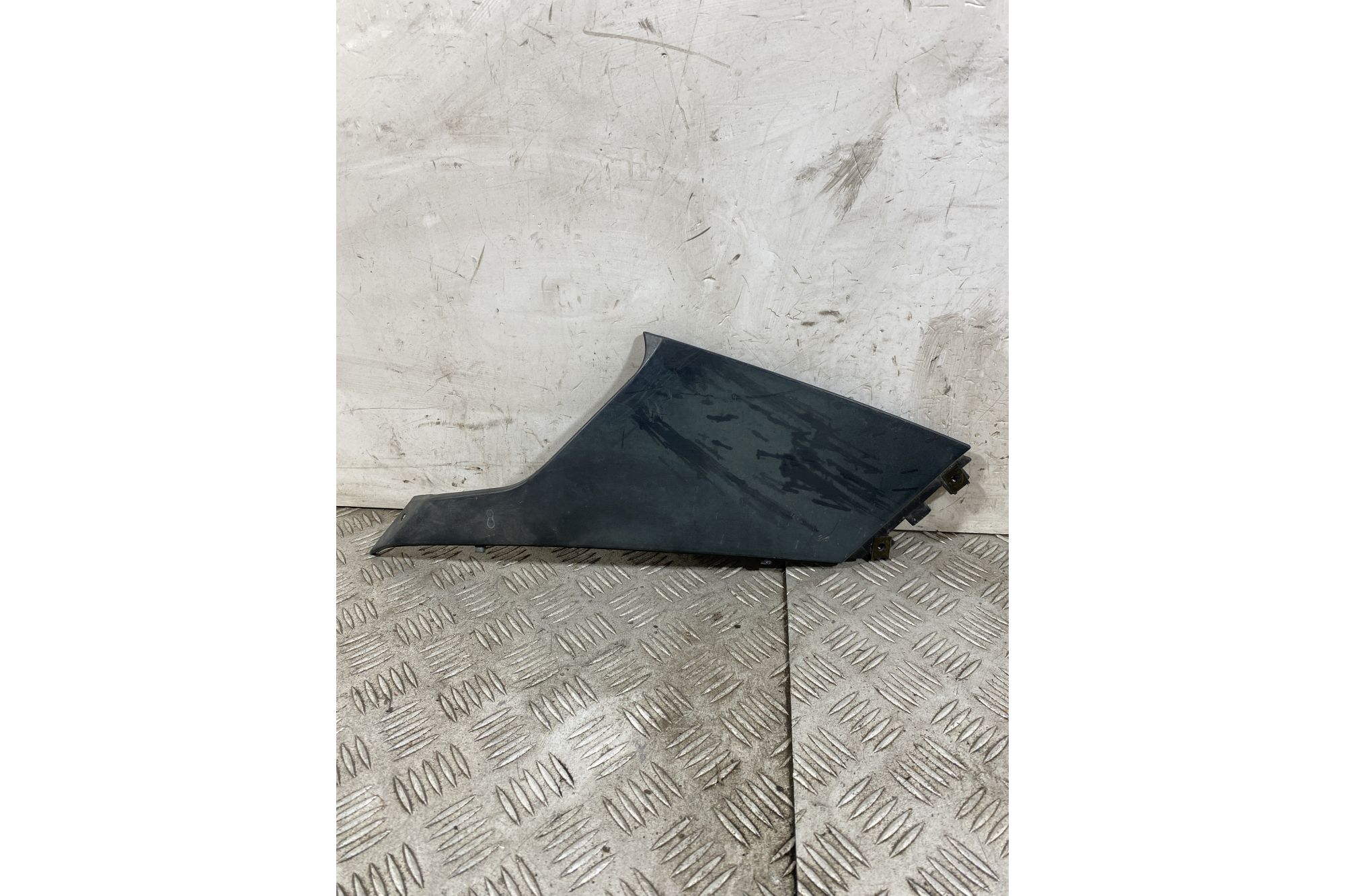 Carena Scocca Laterale Sottosella Sinistro SX BMW C1 200 dal 2001 al 2002  1751635590341