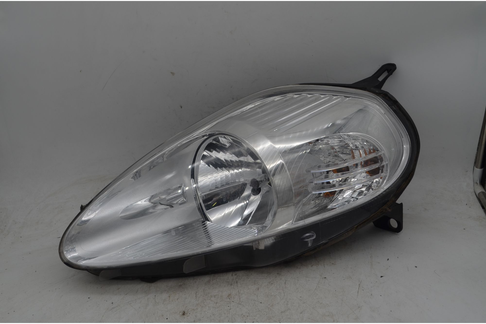 Faro Anteriore SX Fiat Grande Punto Dal 2005 al 2018 Cod 51701593  1751961069214