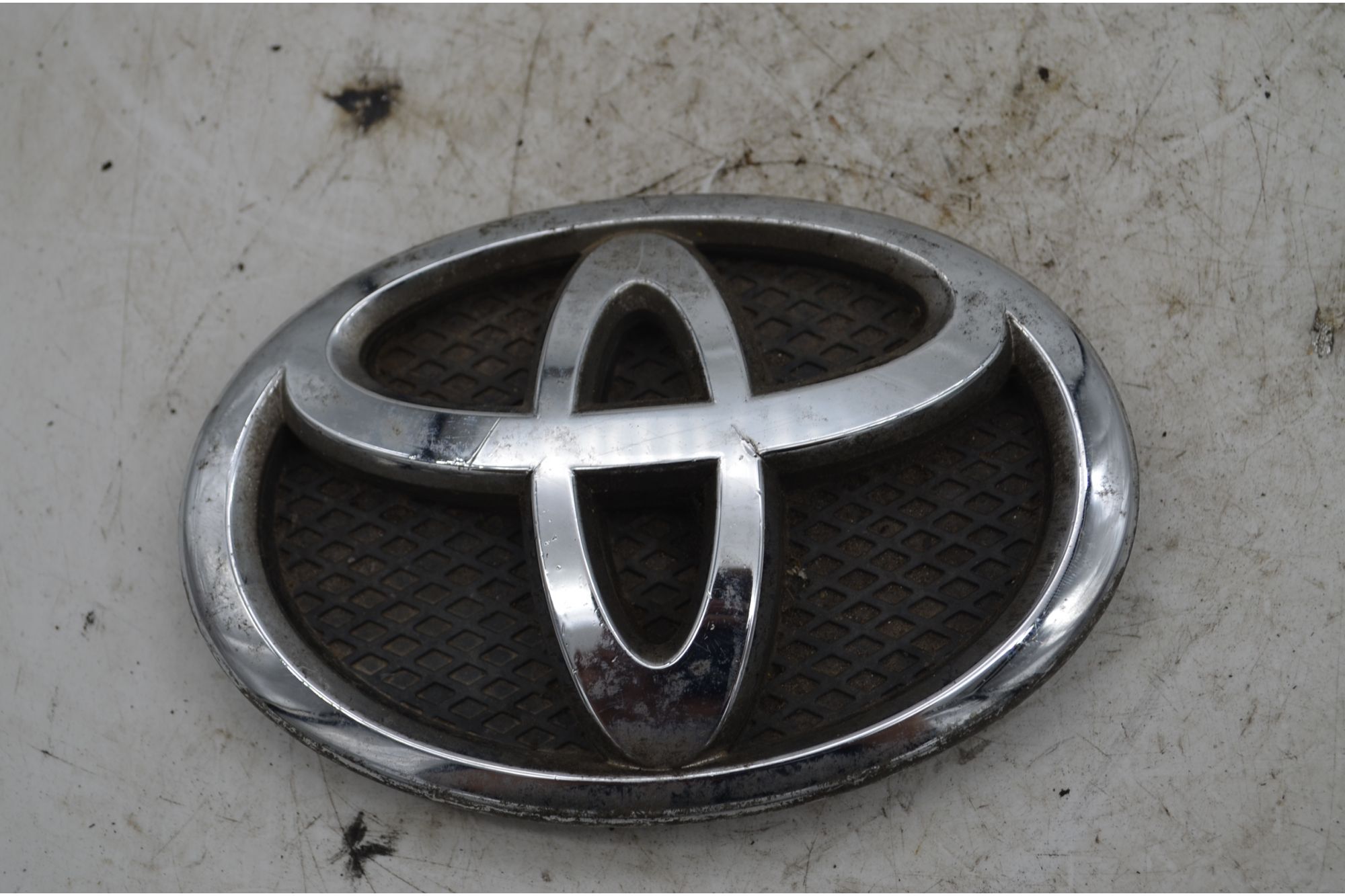 Stemma Logo Toyota Toyota Yaris Dal 2005 al 2011 Cod 753110D030  1751978463586