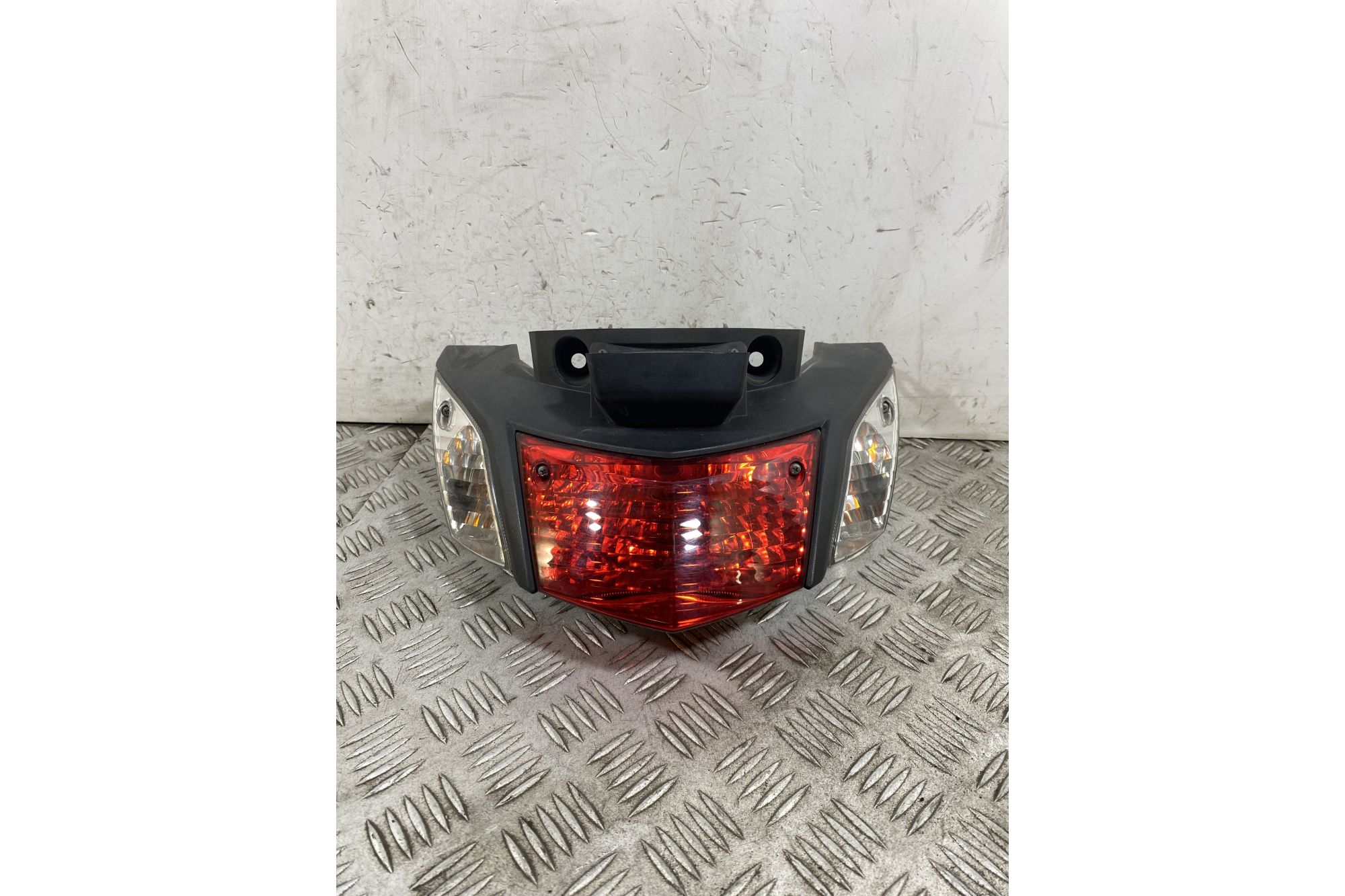 Fanale Stop Posteriore SYM HD2 200 Dal 2010 Al 2017  1752072046774