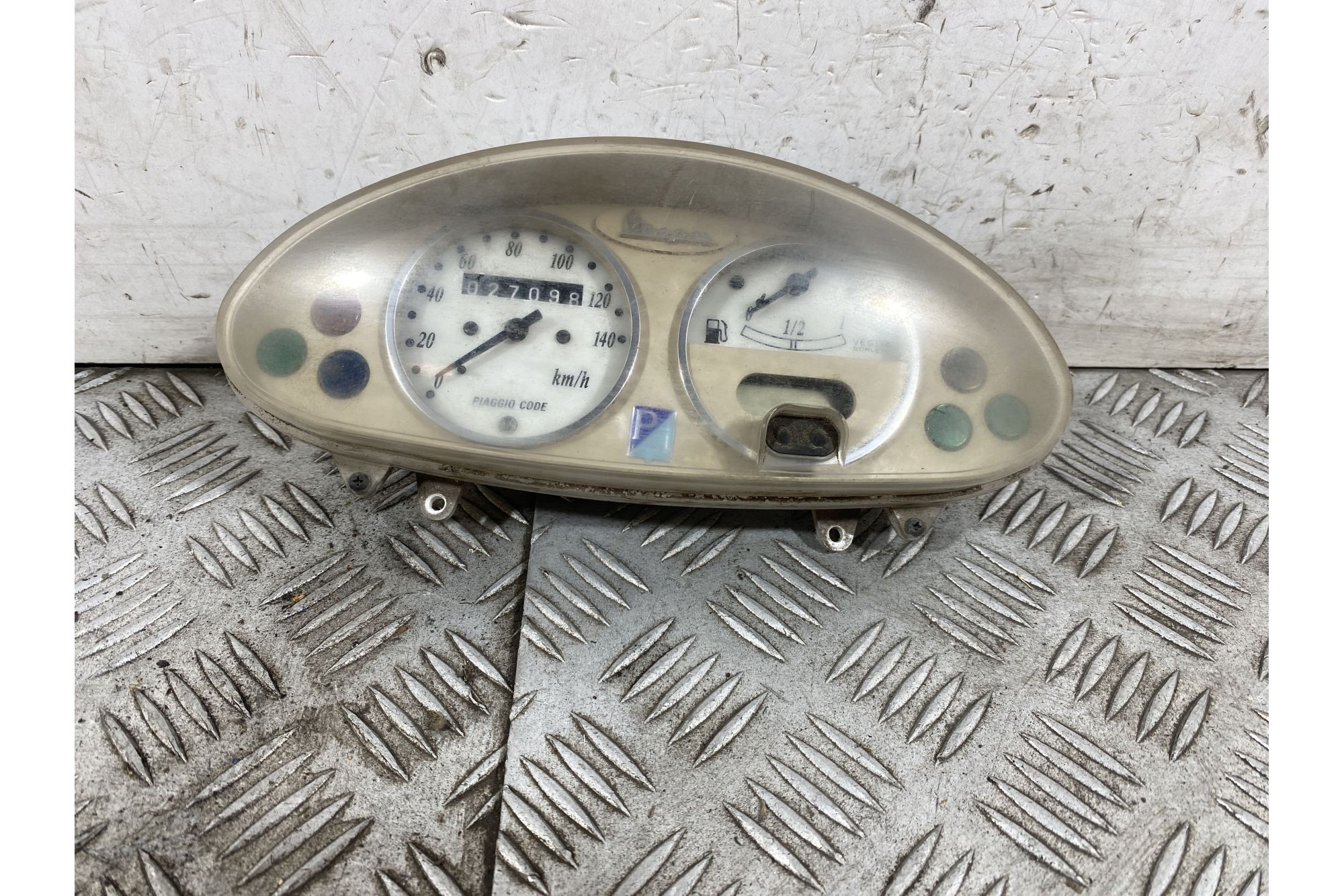 Strumentazione Contachilometri Piaggio Vespa ET4 125 Dal 2005 al 2011 Km 27098  1752138841473