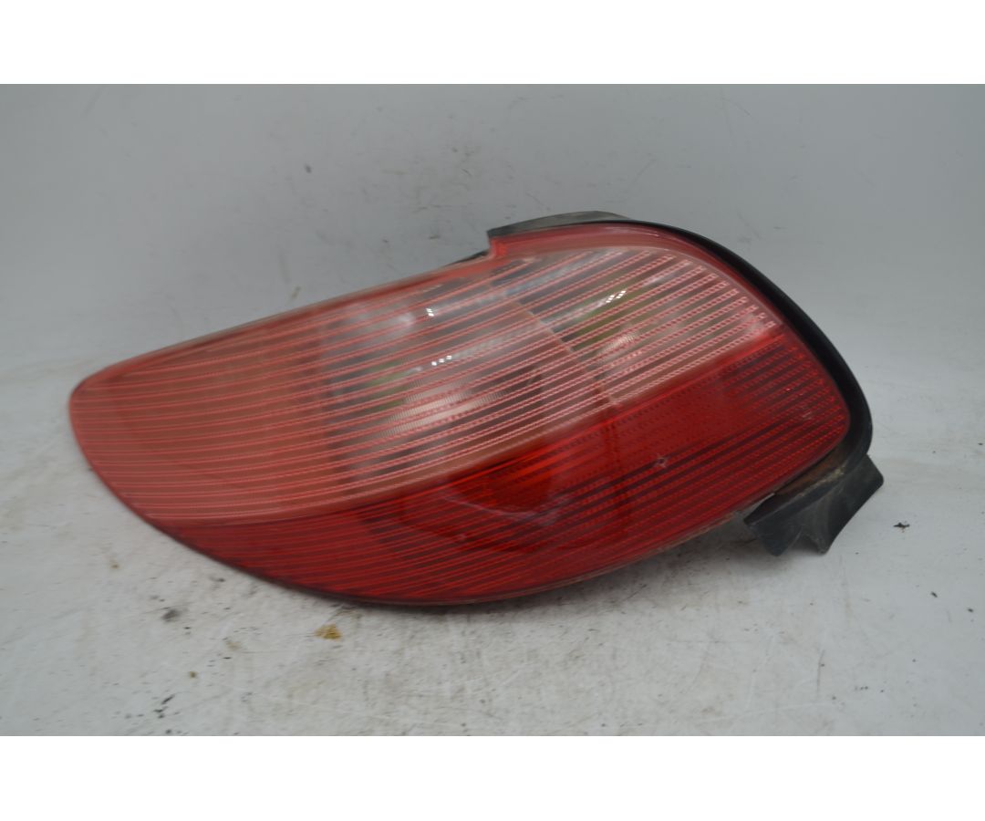Fanale Stop Posteriore SX Peugeot 206 Dal 1998 al 2012 Cod 6350P1 1752158286797 Fanale Stop Posteriore SX Peugeot 206 Dal 1998 al 2012 Cod 6350P1 1752158286797