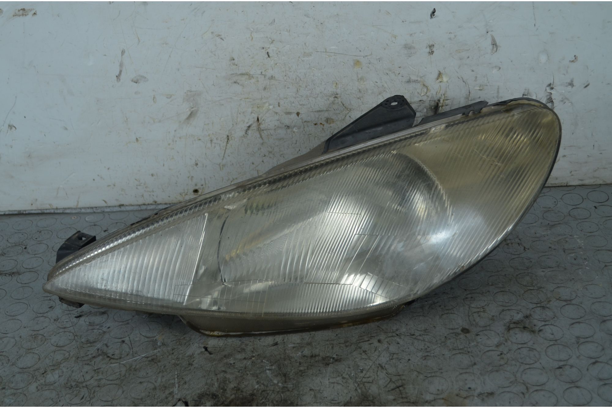 Faro Anteriore SX Peugeot 206 Dal 1998 al 2012 Cod 620861  1752159300478