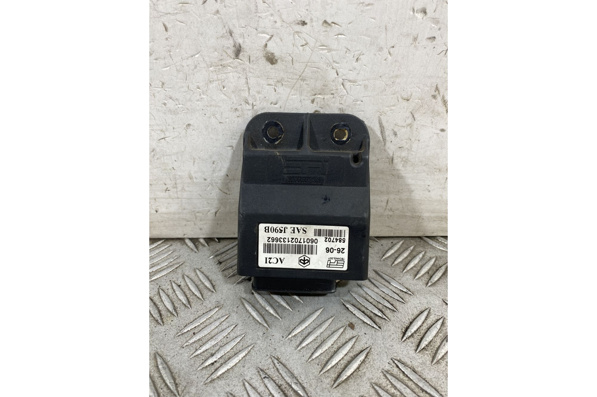 Centralina CDI Aprilia Sportcity 125 / 200 / 250 / 300 dal 2004 al 2008 COD SAE J590B  1752584918521