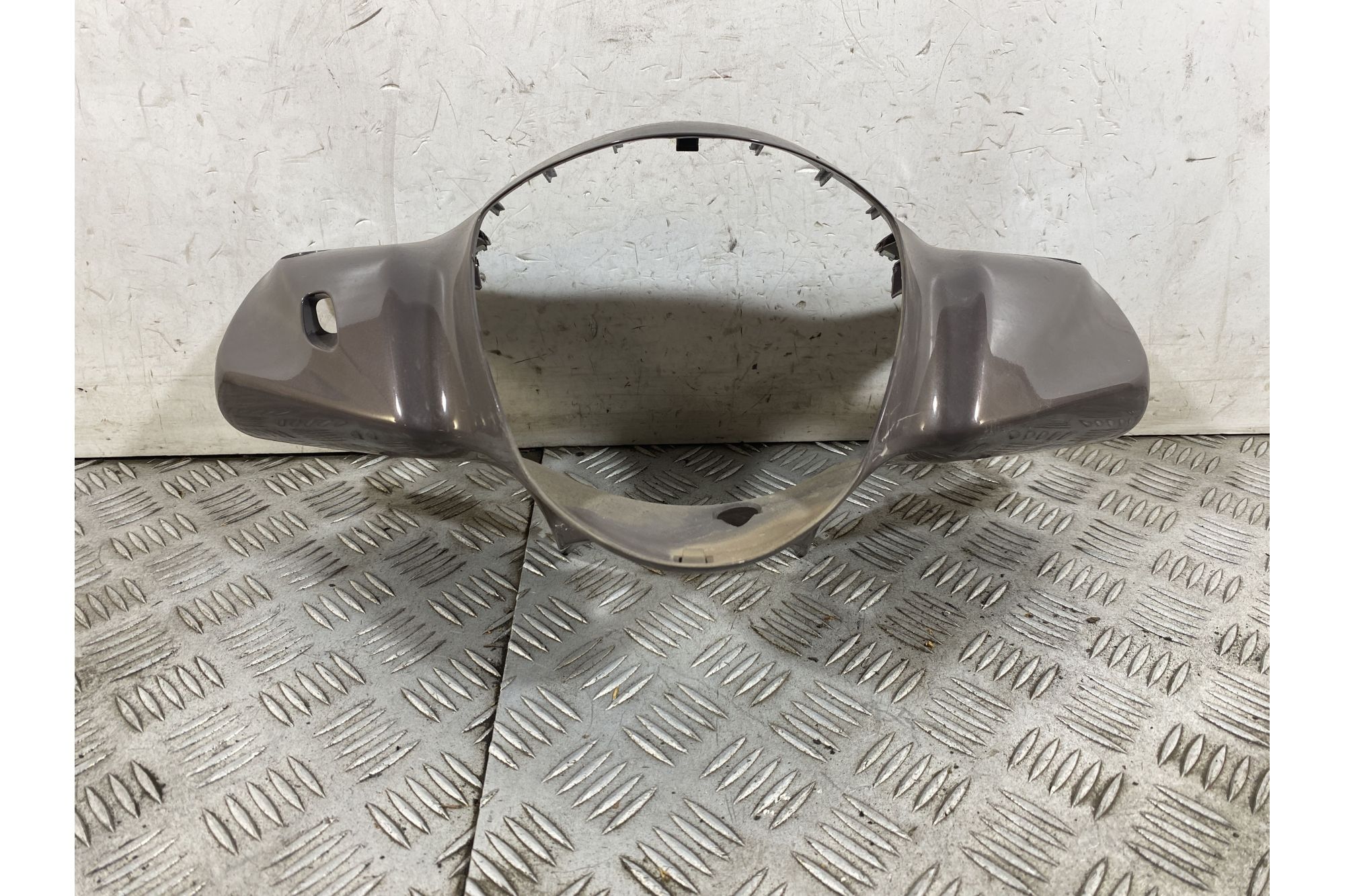 Carena Coprimanubrio Portafaro Piaggio Liberty 125 I-Get ABS dal 2016 al 2019  1752587747357