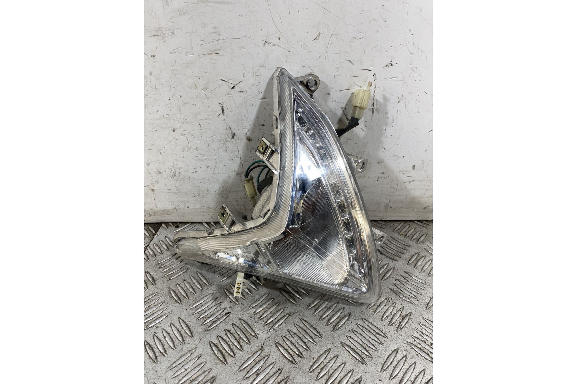 Freccia Anteriore Destra DX Sym Symphony ST 125 / 200 dal 2015 al 2017  1752833426258