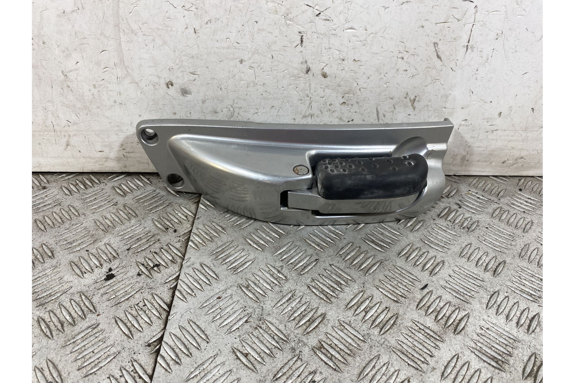 Pedana Poggiapiedi Passeggero Sinistra Sx Aprilia Scarabeo 250 dal 2006 al 2012  1752834076391