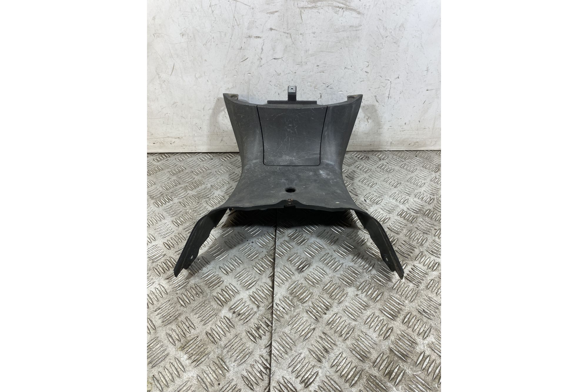 Carena Tappo Ispezione Aprilia Scarabeo 250 dal 2006 al 2012  1752836070717