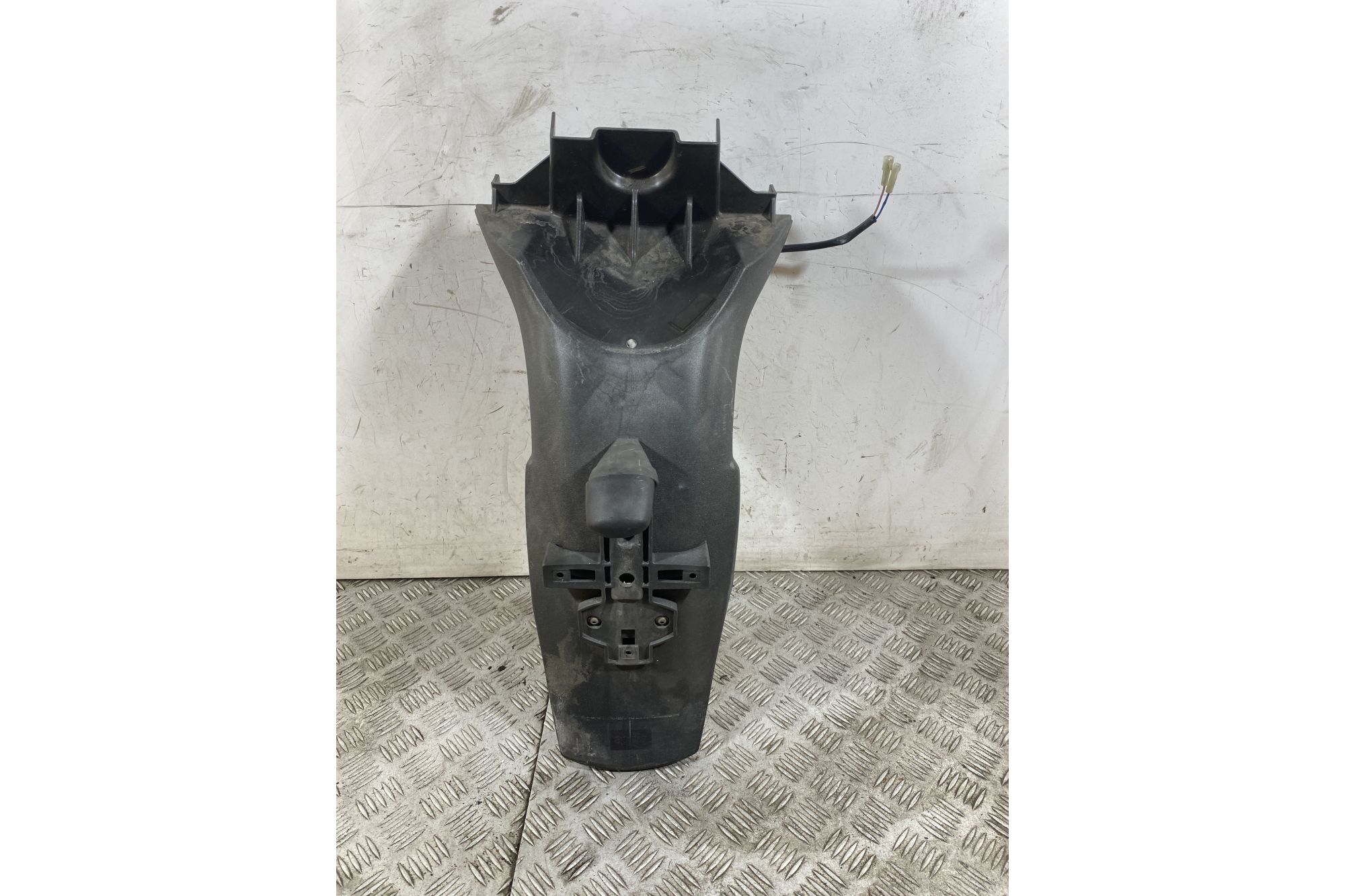 Carena Portatarga posteriore Con Telaietto Aprilia Scarabeo 250 dal 2006 al 2012  1752847630603