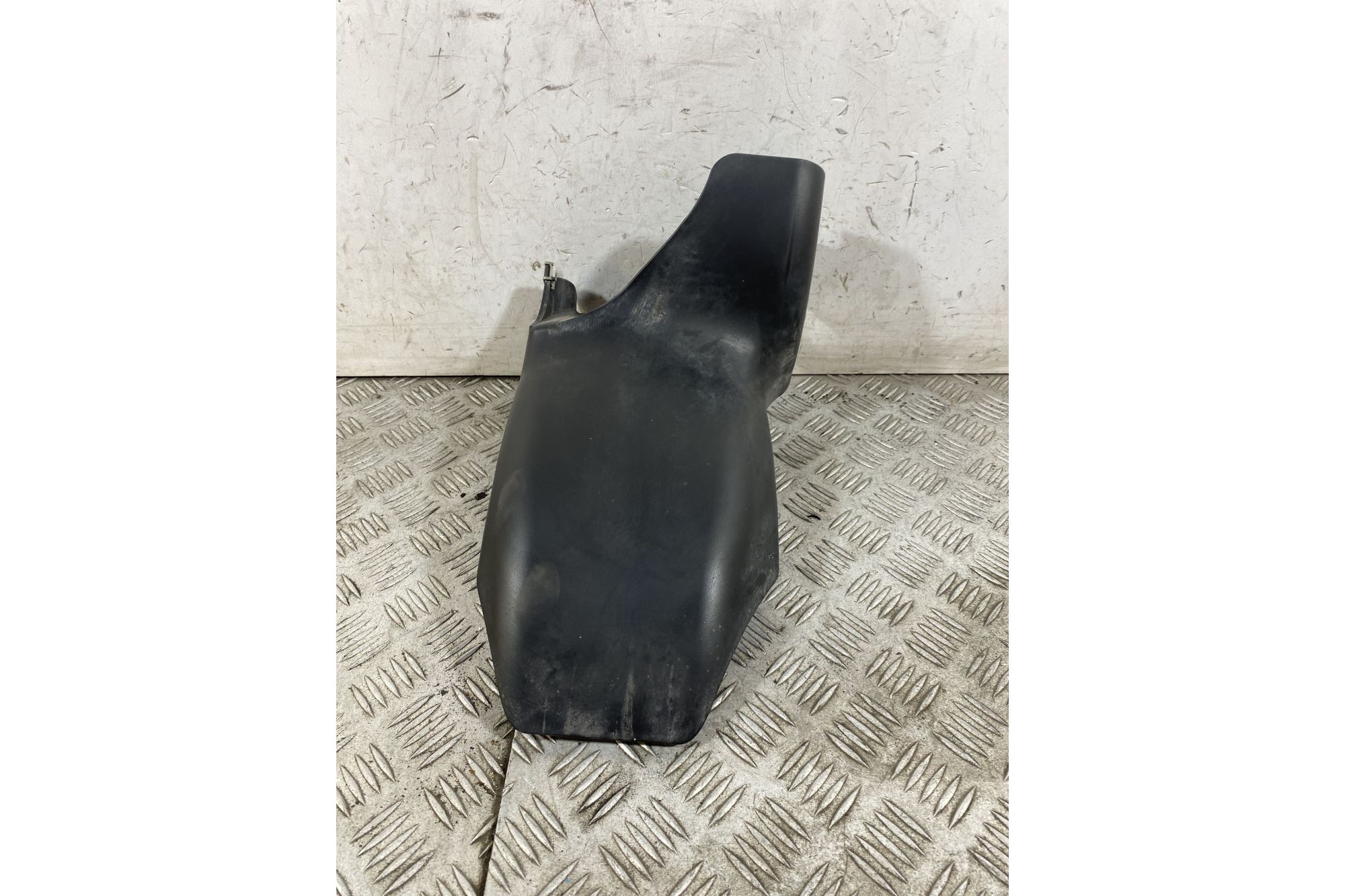 Carena Parafango Posteriore Aprilia Scarabeo 250 dal 2006 al 2012  1752848779394