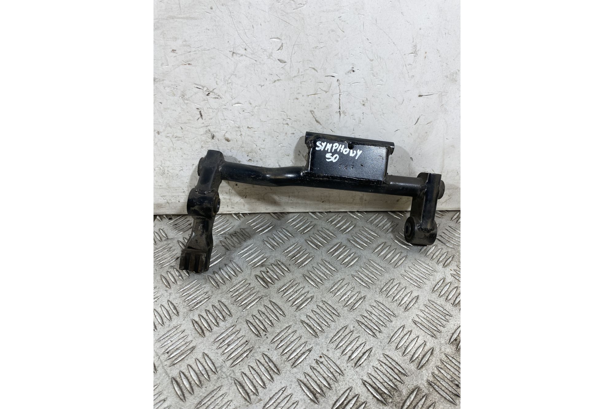 Staffa Supporto Motore Sym Symphony 50 Dal 2021 al 2025  1753189577687