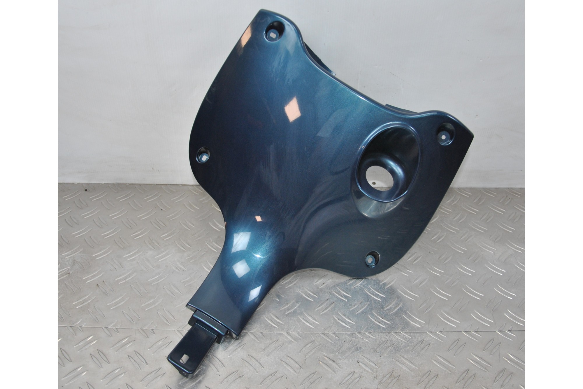 Carena Retroscudo Yamaha XQ Maxster 125 dal 2001 al 2002 cod 5HT-F831A  1623146090712