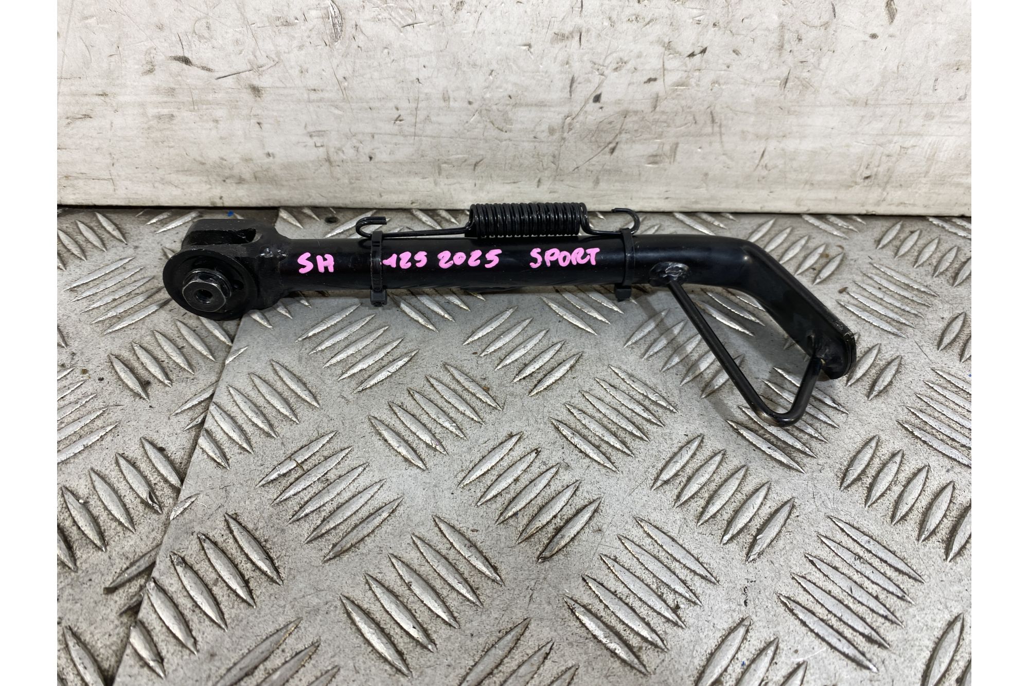 Cavalletto Laterale Honda SH 125 Sport Dal 2024 al 2025  1753783639736