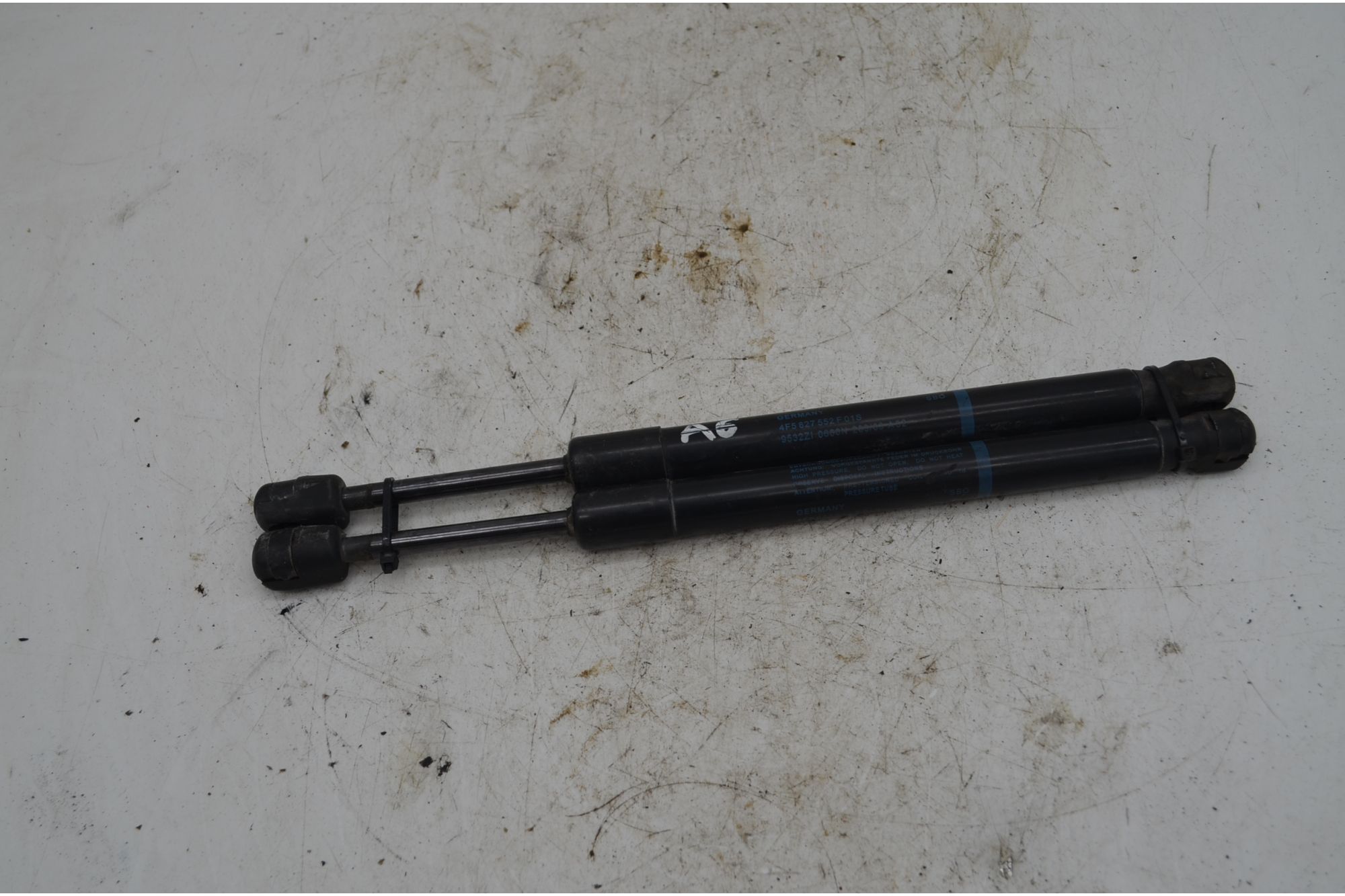 Pistoncini Portellone Bagagliaio Audi A6 C6 Dal 2004 al 2012 Cod 4F5827552F01S  1753881320437