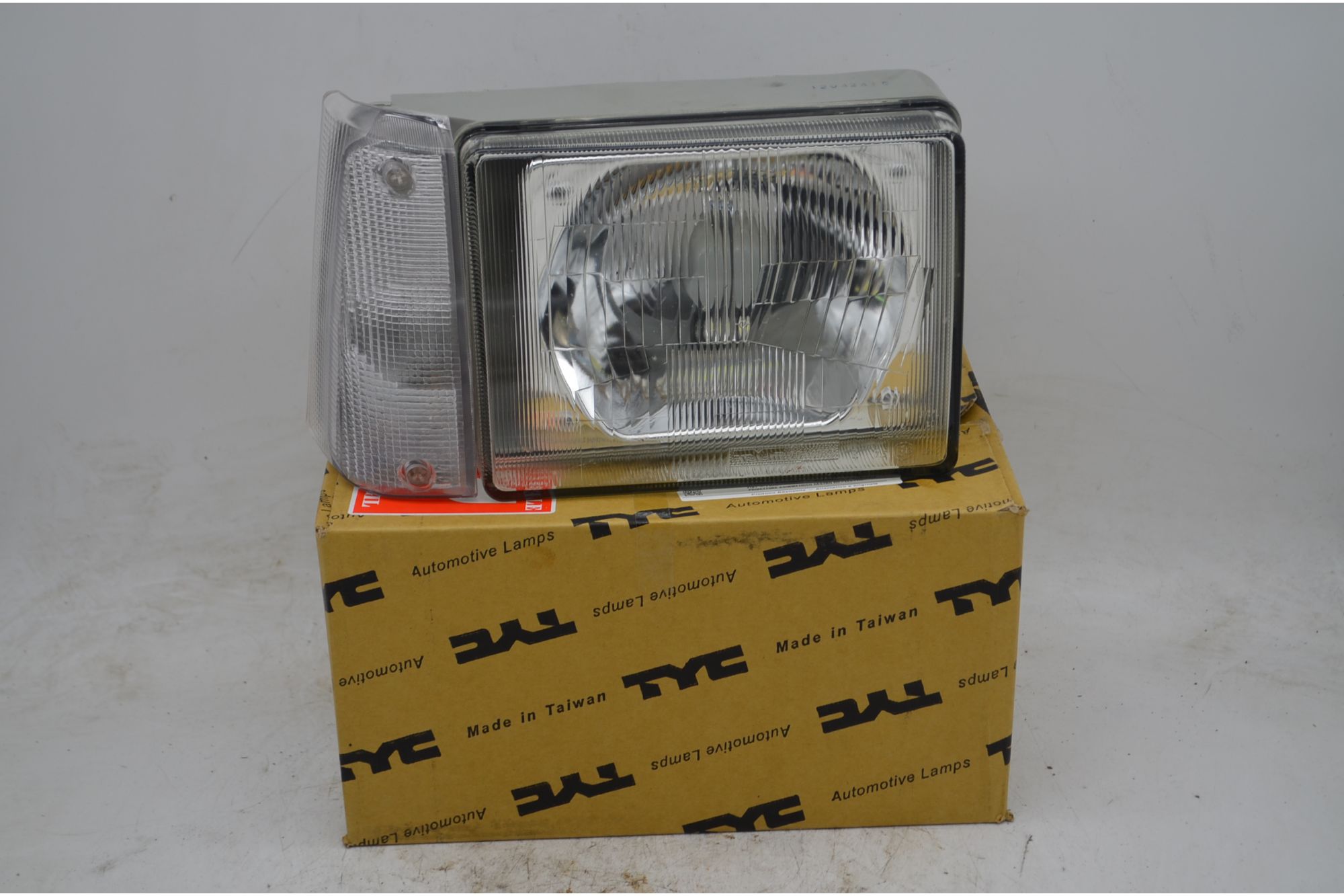 Faro Anteriore DX Fiat Panda Dal 1980 al 2003 Cod 7567149  1753957533884