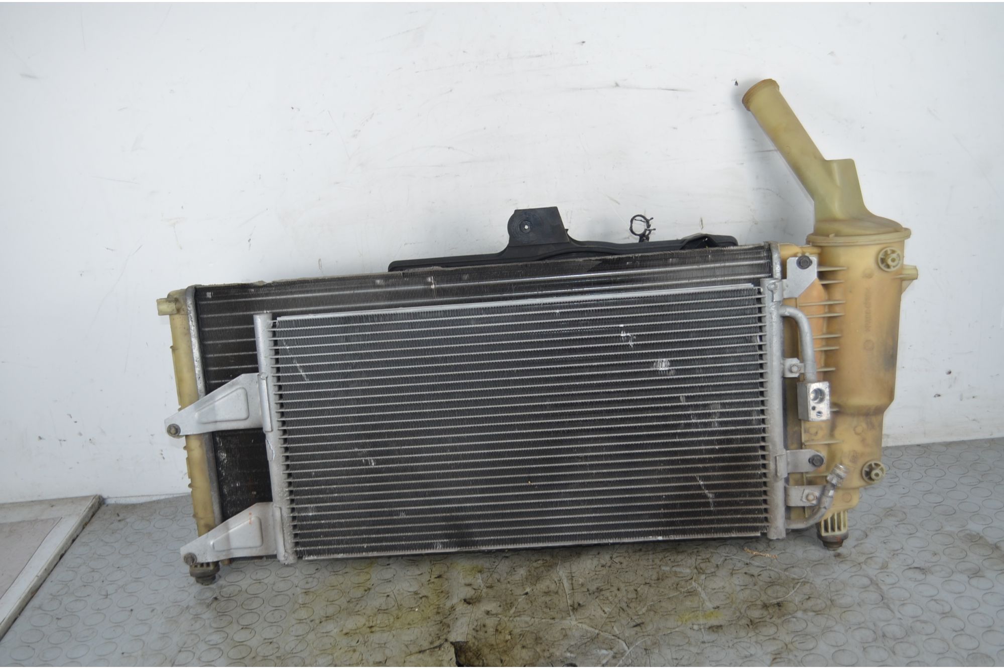 Radiatore Acqua Fiat Punto Dal 1999 al 2003 Cod 08042035  1754050704652