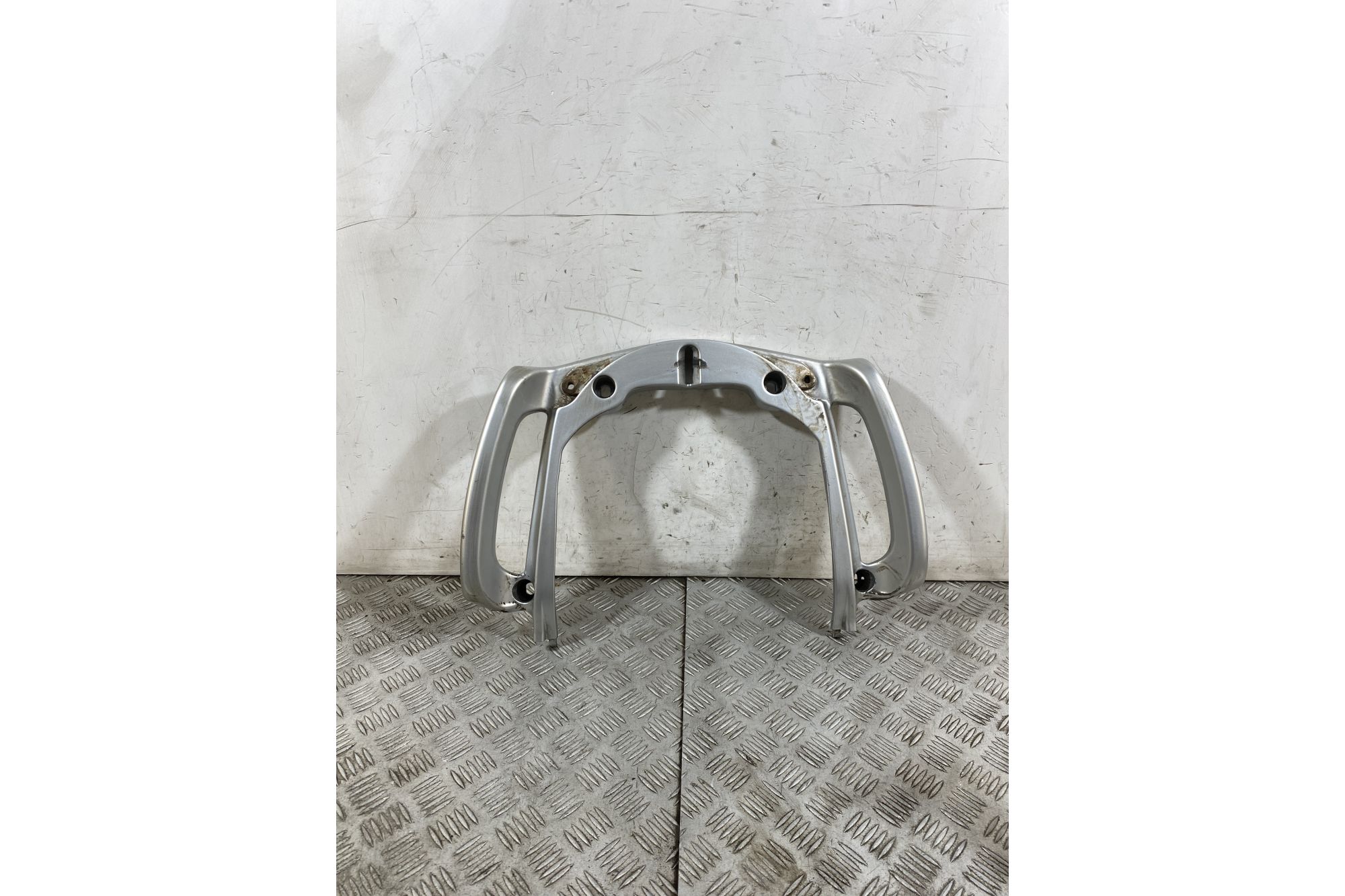 Maniglione Portapacchi Yamaha XC 300 Dal 2003 al 2006  1754315757898