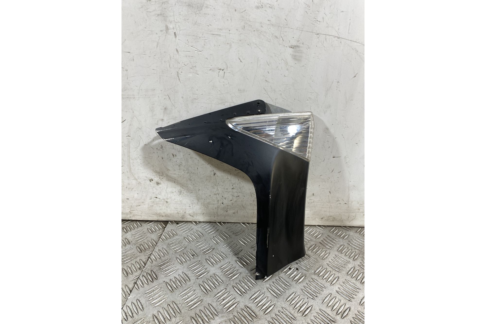 Carena Fianchetto Anteriore Destro Dx Con freccia Yamaha X-Max XMax 250 Dal 2011 al 2013  1754404696558