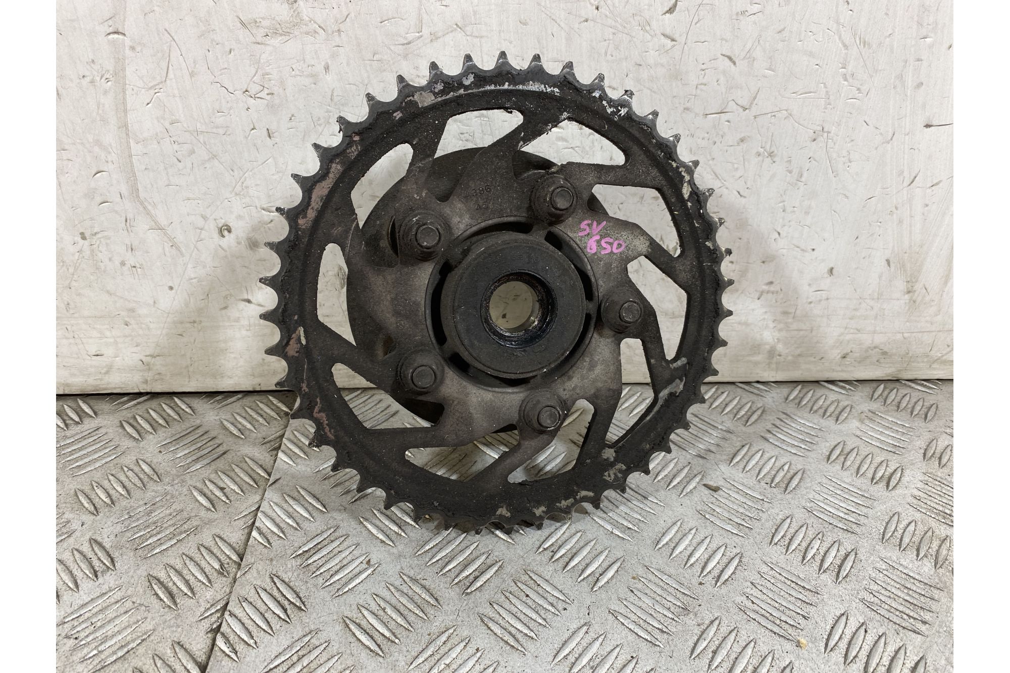 Mozzo Corona Trasmissione Posteriore Suzuki SV 650 Dal 1999 Al 2002  1754573748041