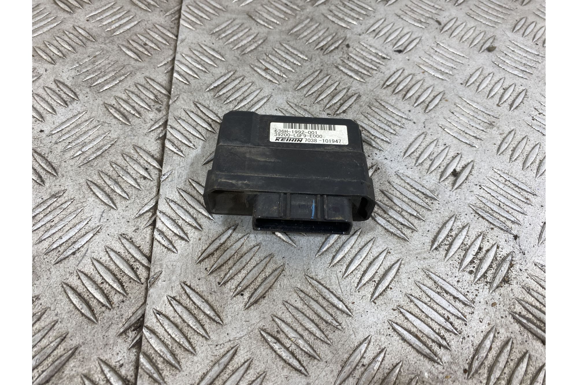 Centralina CDI Yamaha Xenter 125 / 150 Dal 2011 al 2018 Cod 39200-LGF9-E000  1754646199480