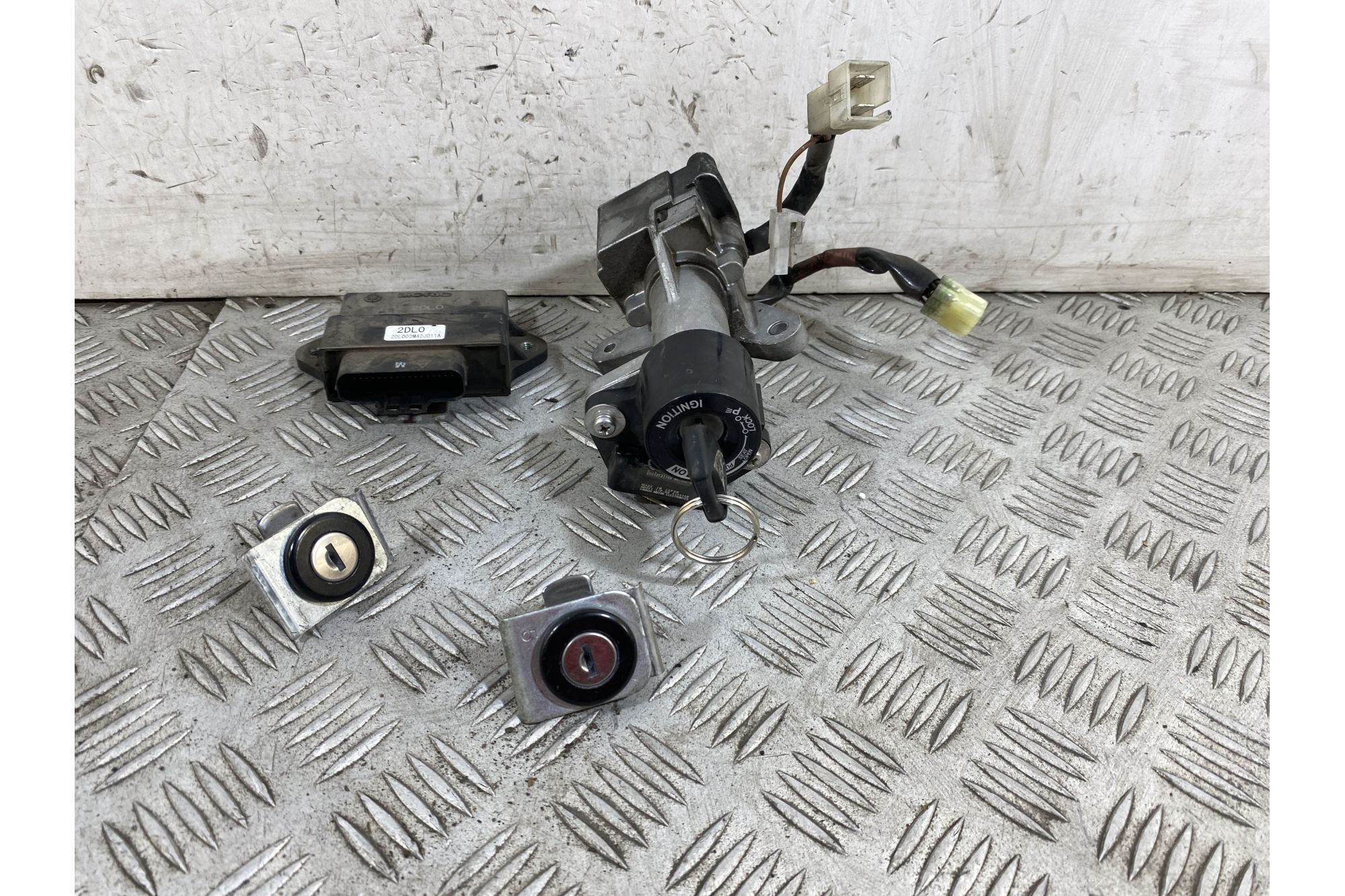 Kit Chiave Yamaha X-Max Xmax 250 ABS Dal 2014 al 2016 Cod 2DL003M42J011A  1754659099456