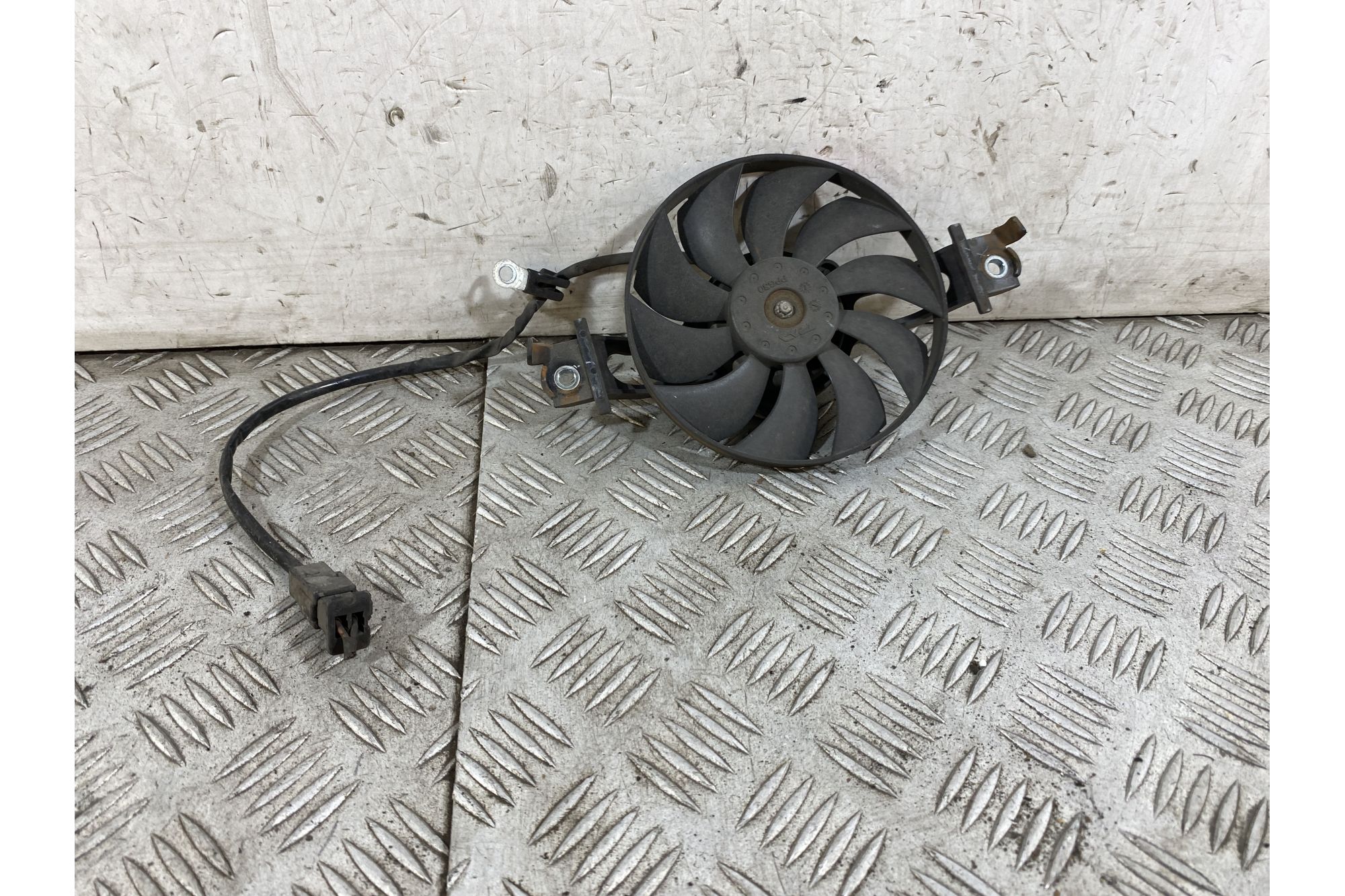 Elettroventola Radiatore Suzuki Sixteen 125 / 150 dal 2007 al 2014  1754666416789