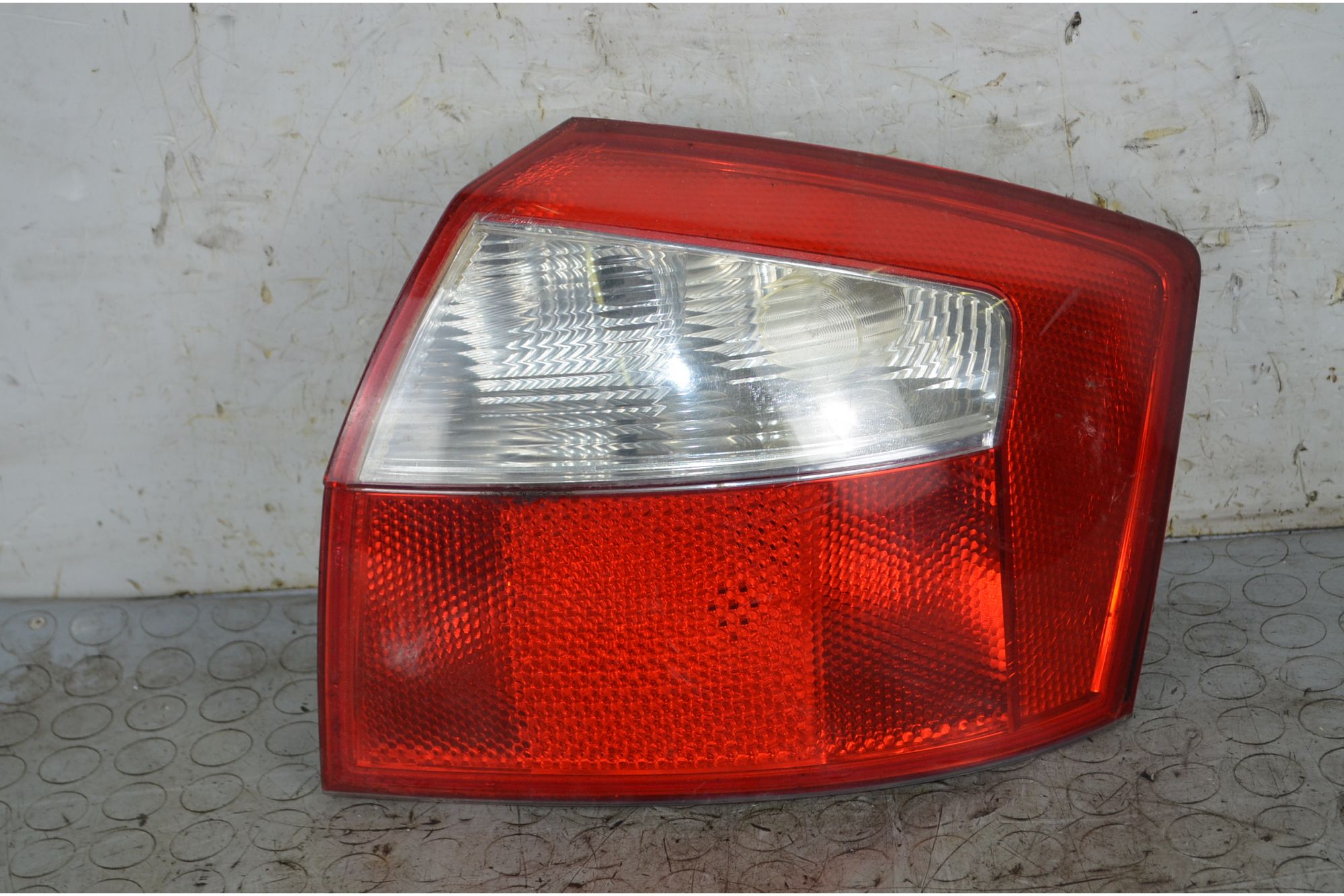 Fanale Stop Posteriore DX Audi A6 Dal 2000 al 2006 Cod 8E5945218  1755692819469