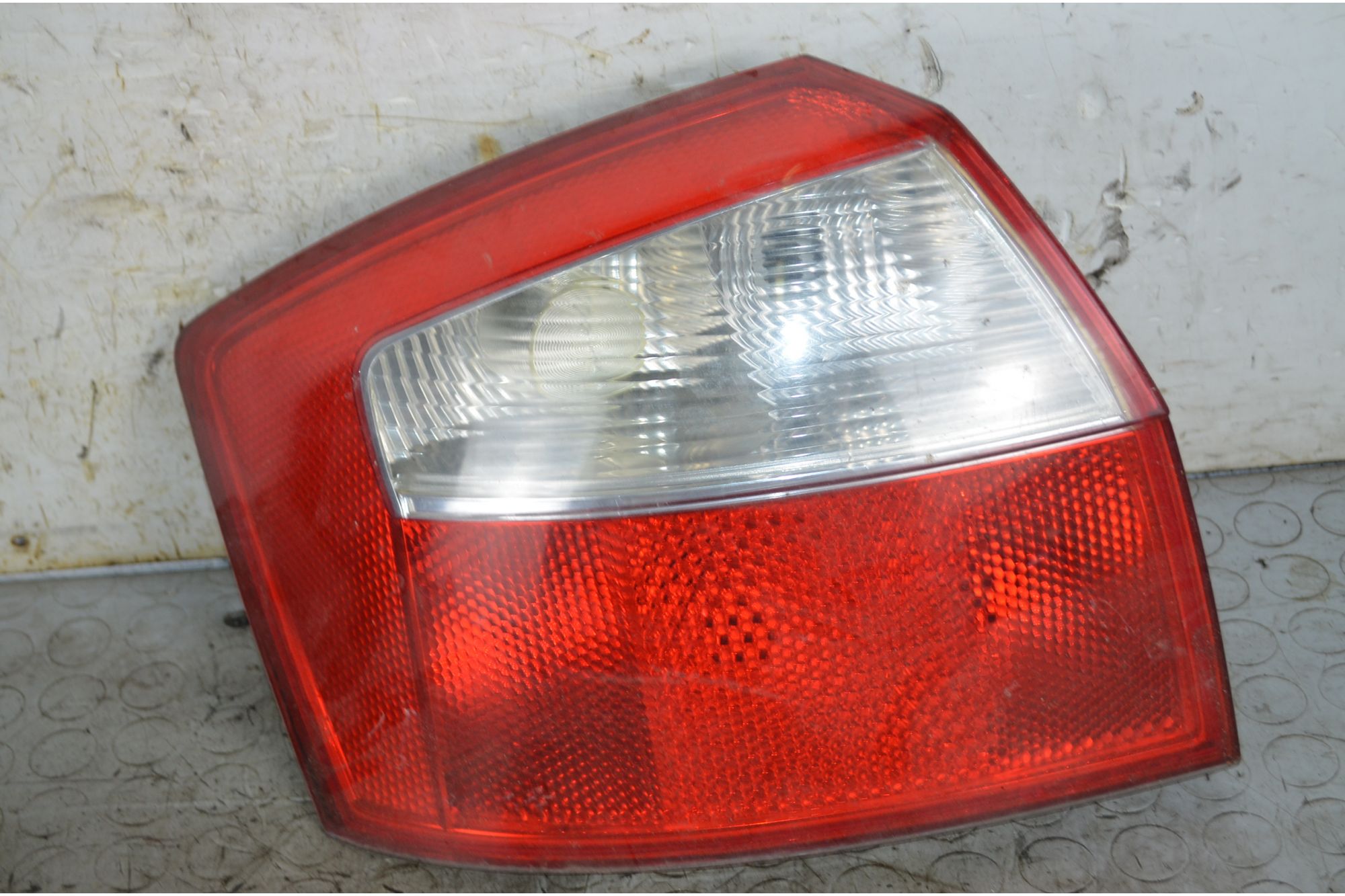 Fanale Stop Posteriore SX Audi A6 Dal 2000 al 2006 Cod 8E5945217  1755693226129