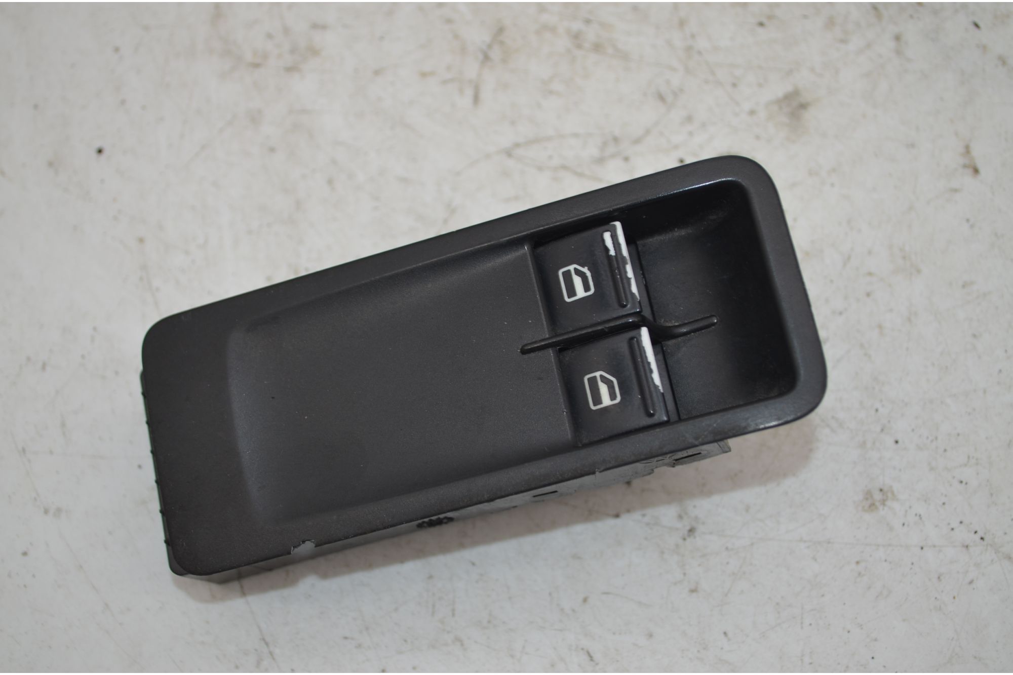 Pulsantiera Alzacristalli Anteriore SX Volkswagen Polo 6R Dal 2009 al 2017 Cod 6R0867255C  1755779031722