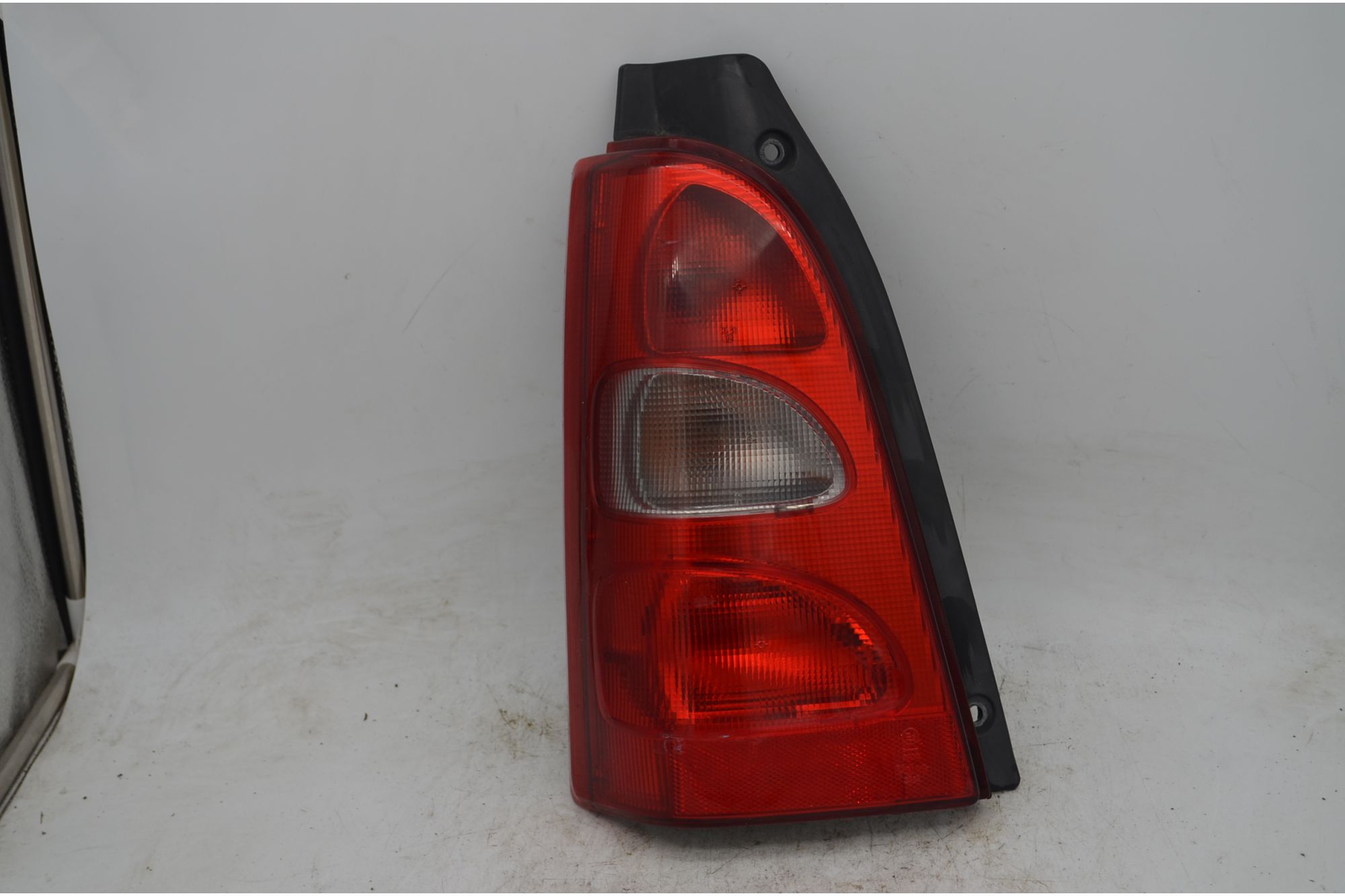 Fanale Stop Posteriore SX Suzuki Wagon Dal 1999 al 2008 Cod 3567083E00000  1755847607590