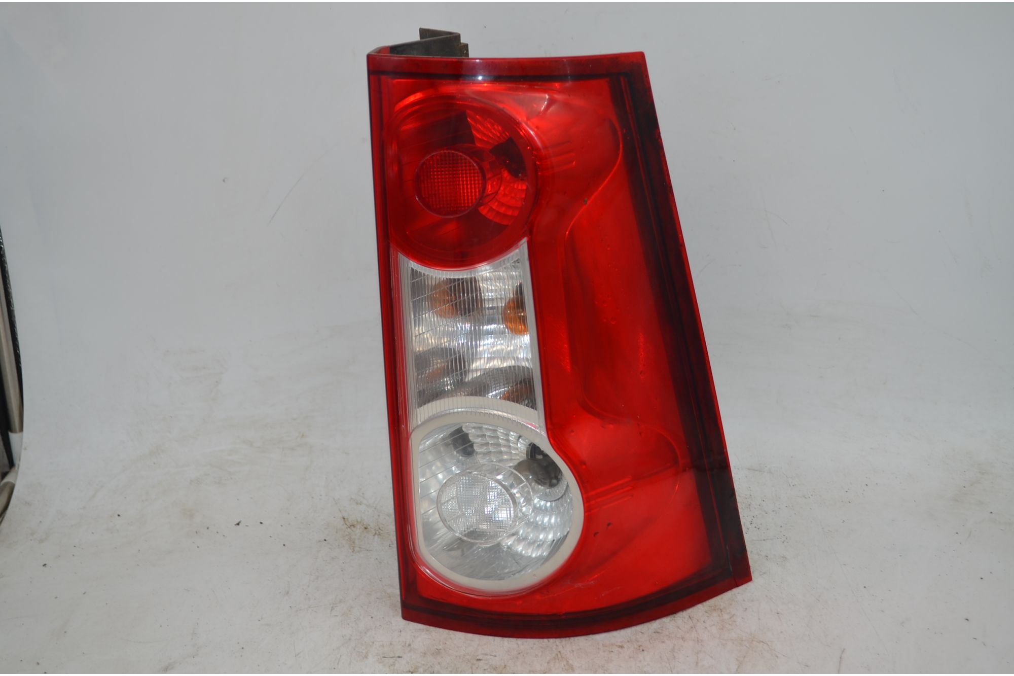 Fanale Stop Posteriore DX Dacia Logan Dal 2005 al 2008 Cod 6001549106  1755851924720