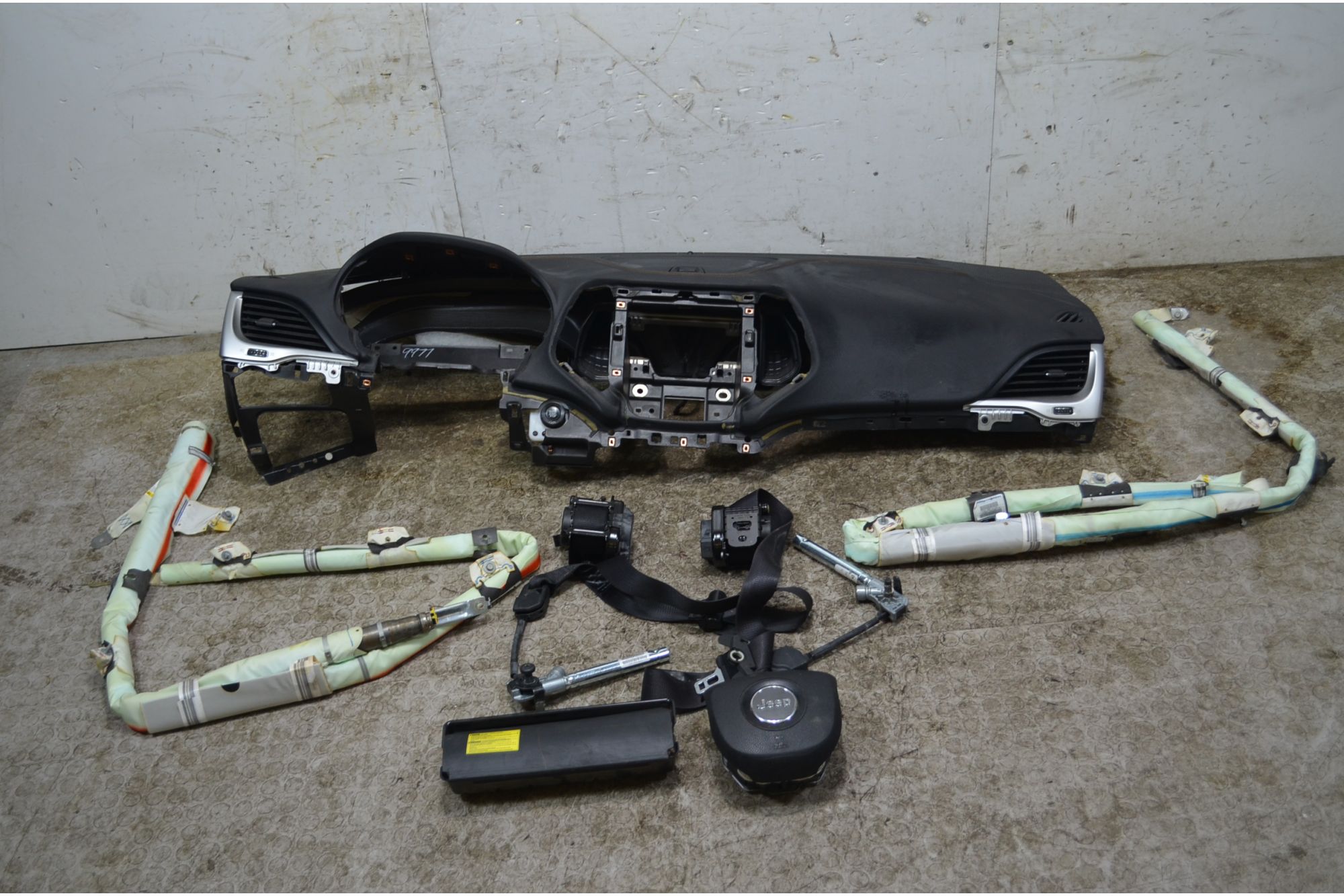 Kit Airbag Completo Jeep Cherokee Dal 2014 al 2018 Cod K6QW37DX9AA  1755857514147