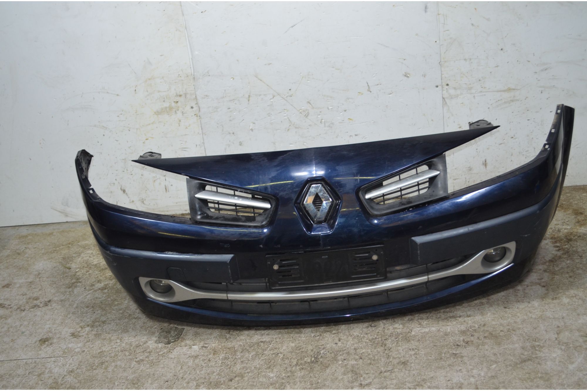 Paraurti Anteriore Renault Megane Dal 2002 al 2010 Cod 7701474484  1756197534062