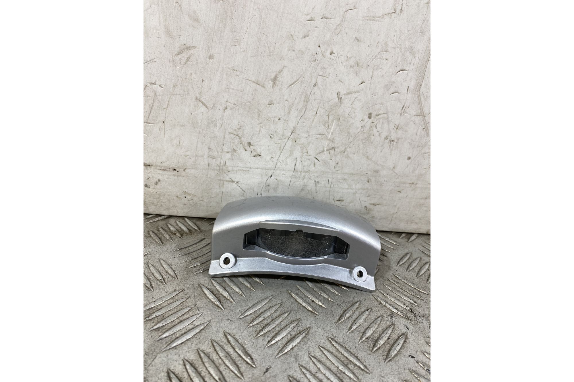 Carena Coperchio Luce Targa Piaggio Vespa GT 200 L Dal 2003 al 2006  1756739830478