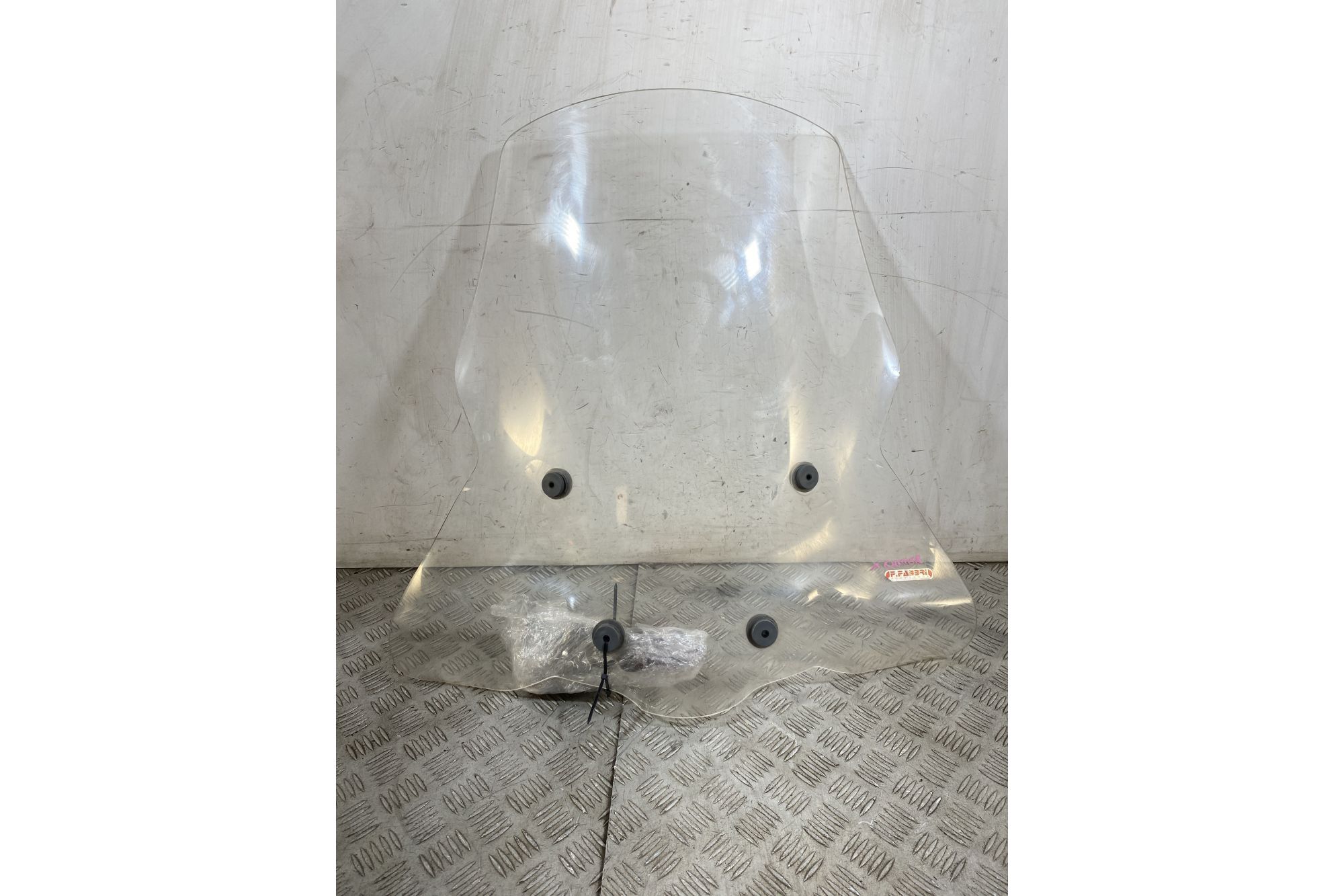 Parabrezza Yamaha Xenter 125 / 150 dal 2011 al 2018  1756825755708
