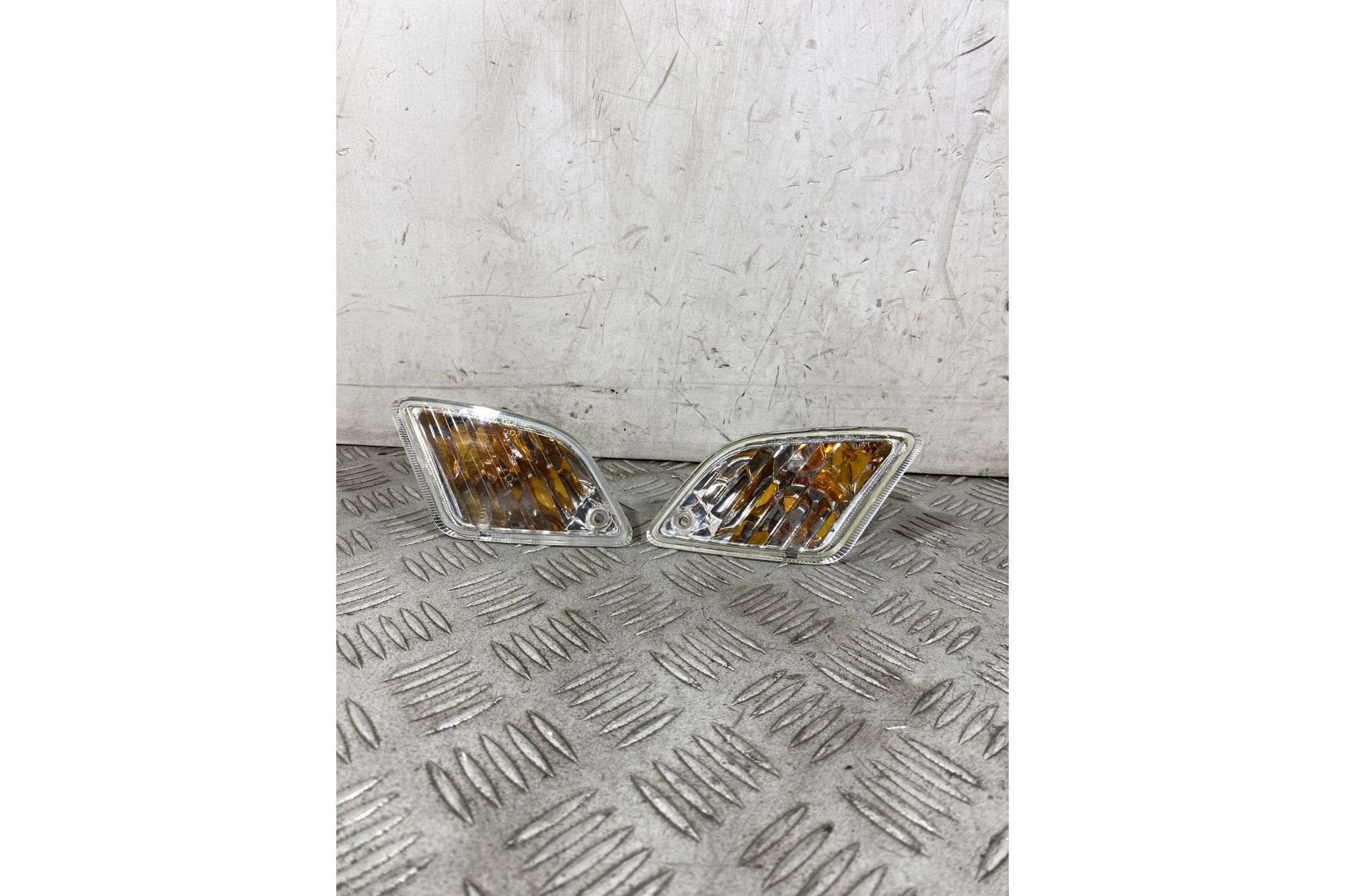 Coppia Frecce Posteriore Piaggio Vespa GT 200 L Dal 2003 al 2006  1756977884905