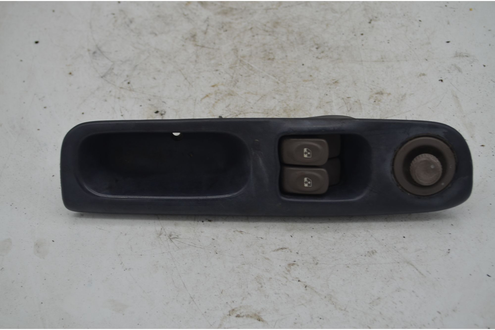 Pulsantiera Alzacristalli Anteriore SX Renault Twingo dal 1993 al 2007  1756979729150