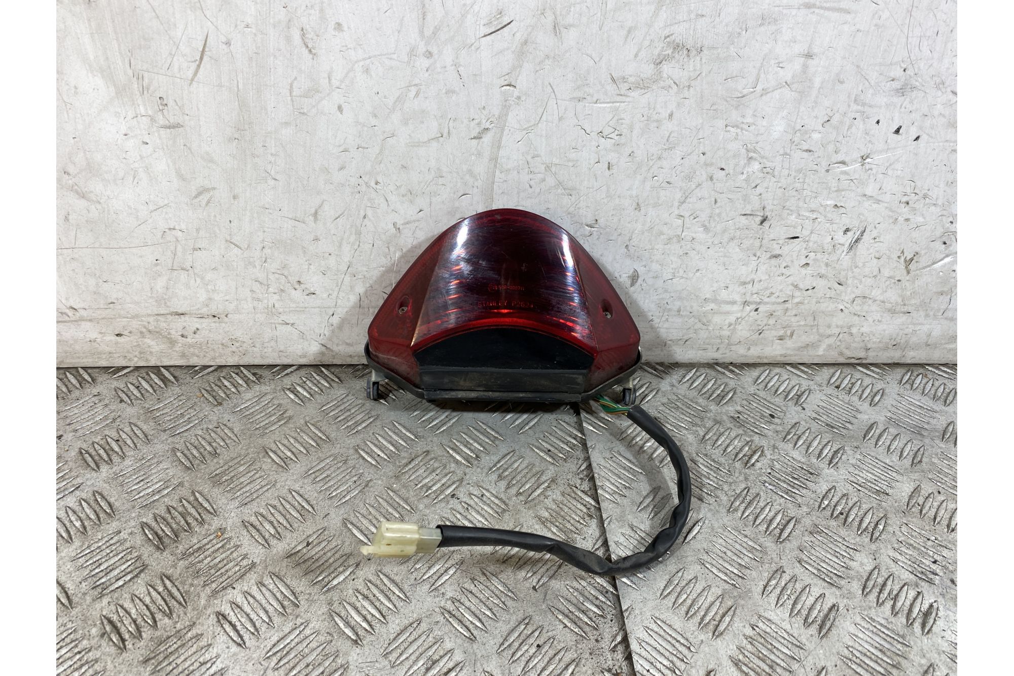 Fanale Stop Posteriore Honda Hornet 600 Dal 2005 al 2006  1757414261556