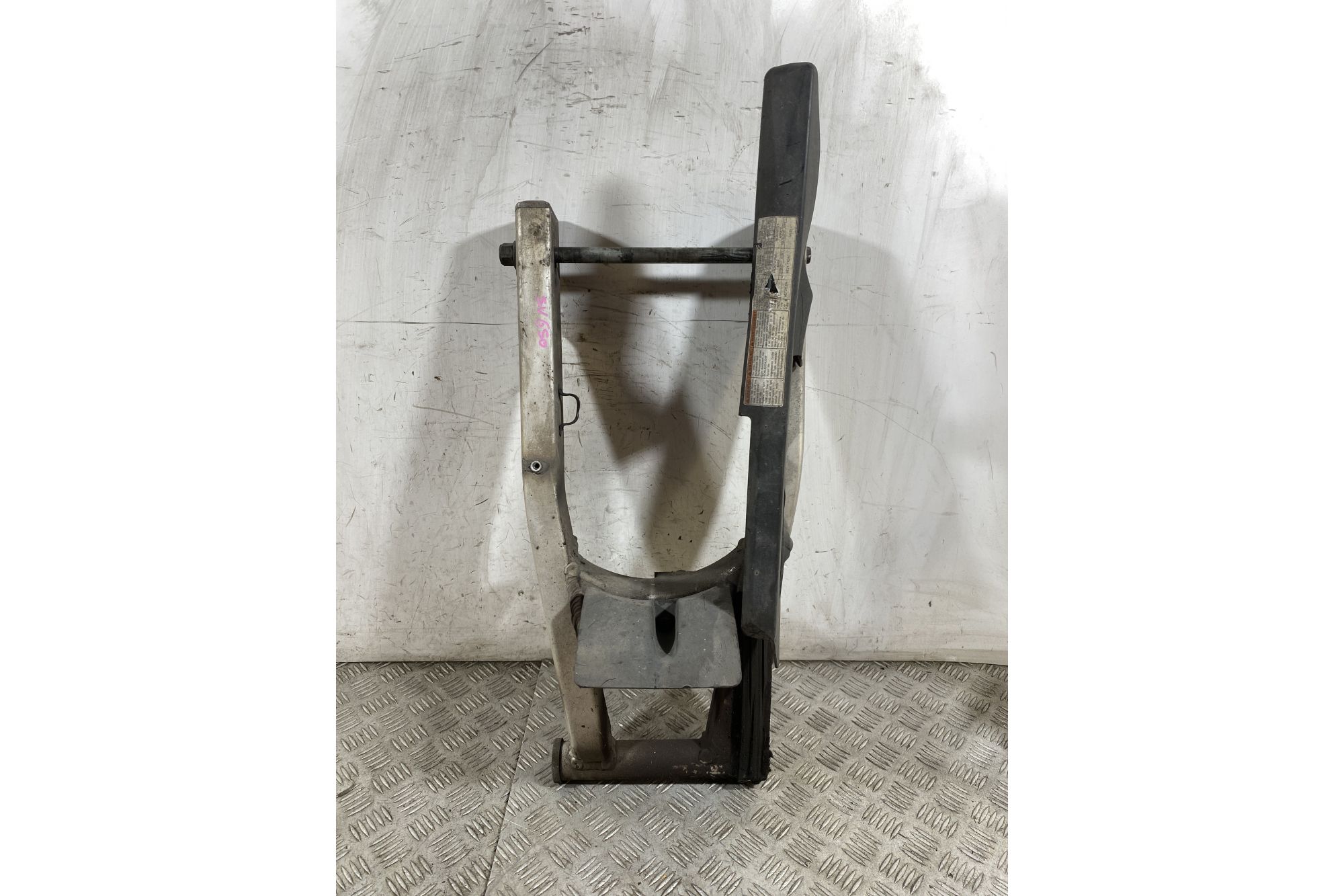 Forcellone Posteriore Suzuki SV 650 Dal 1999 Al 2002  1757489695935