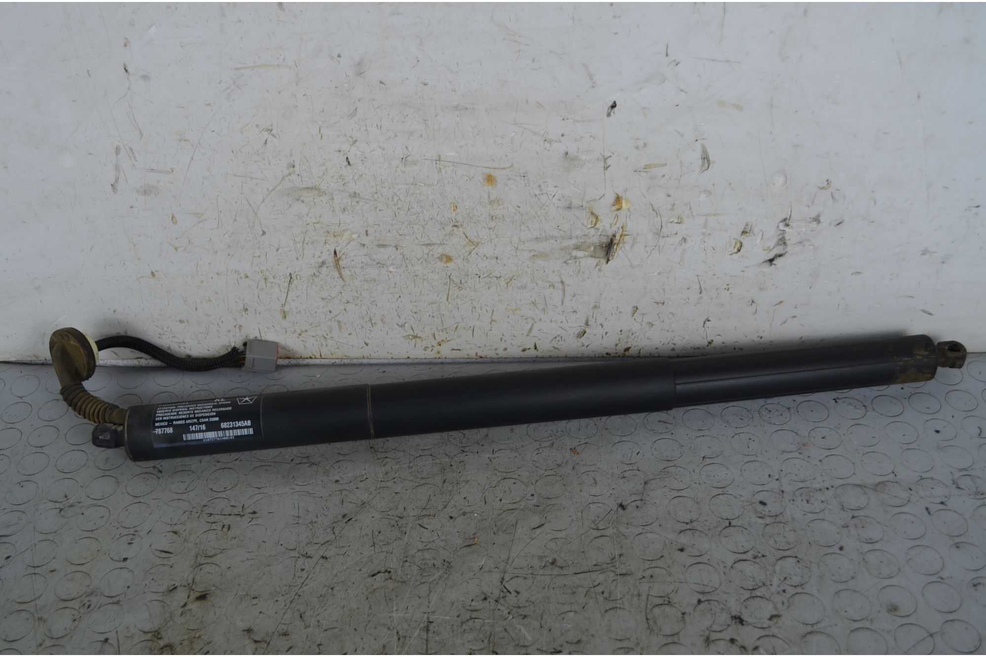 Pistone Portellone Posteriore Jeep Cherokee Dal 2014 al 2018 Cod 68231345AB  1757592221519