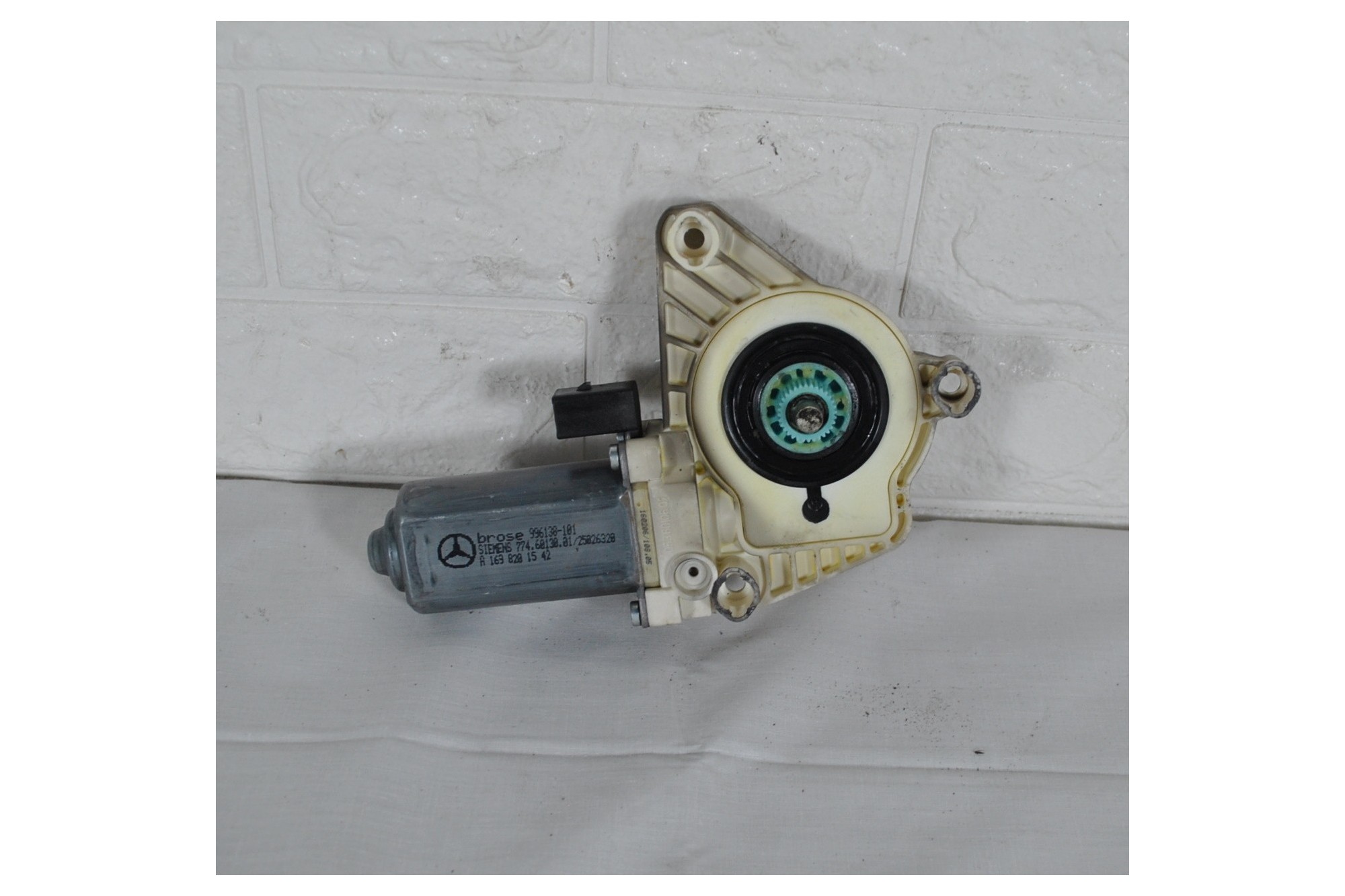 Motorino alzacristalli anteriore SX Mercedes Classe A W169 Dal 2004 al 2012 Cod A1698201542  1623423668511