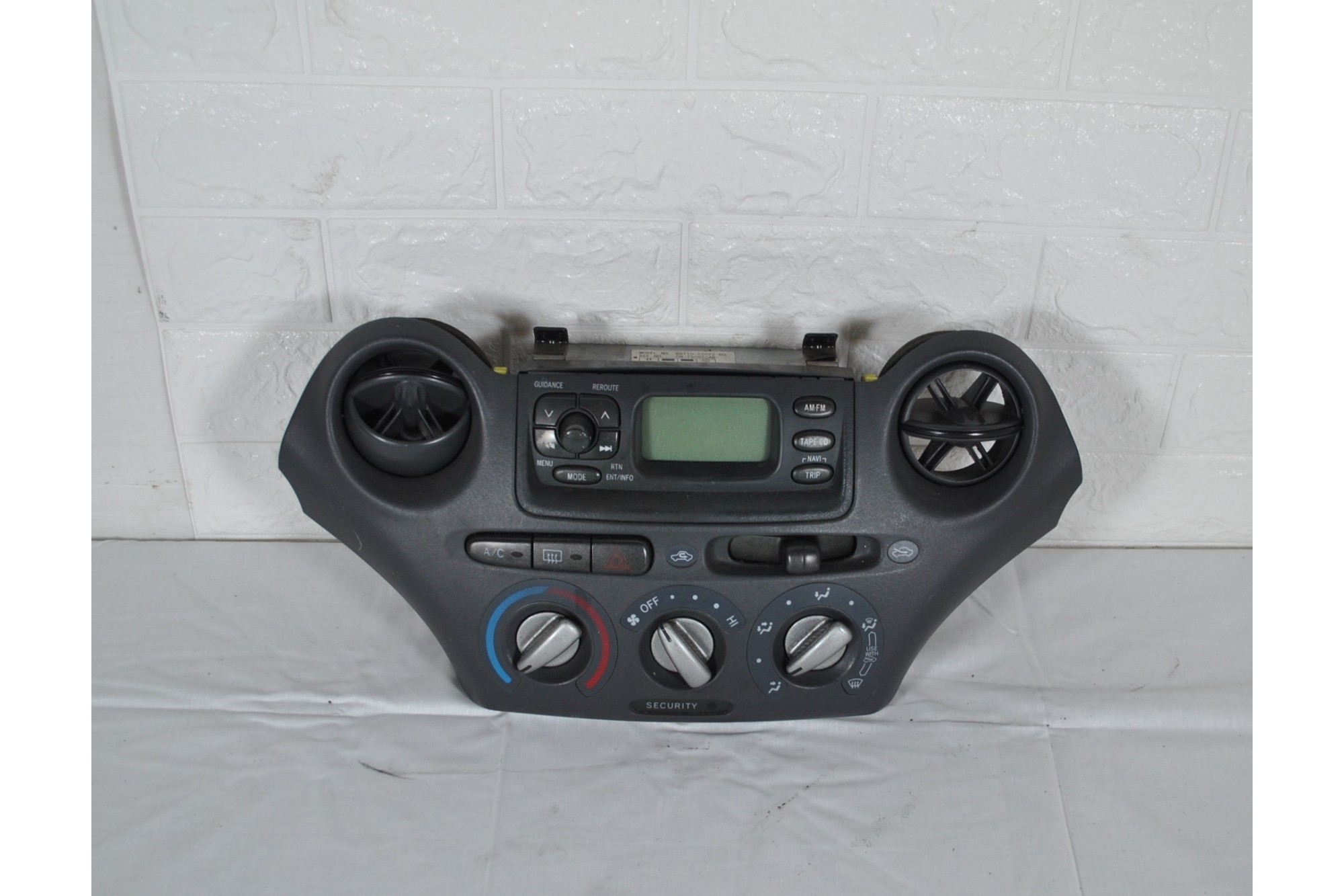 Controllo comando clima + autoradio Toyota Yaris XP10 Dal 1999 al 2005 Cod.  8611