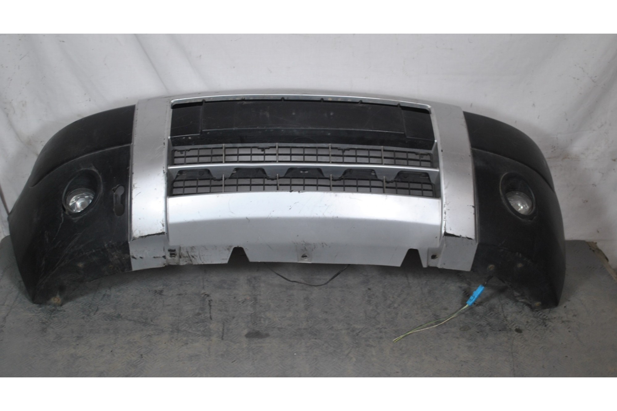 Paraurti Anteriore Peugeot Partner dal 2000 al 2008 cod 7401W8  1624350361308