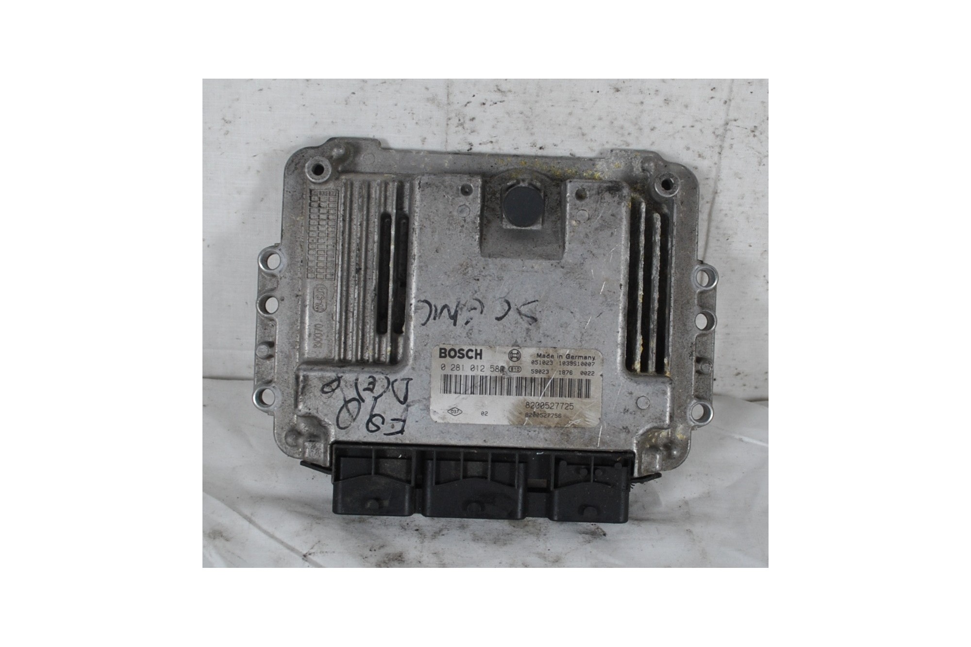 Centralina ECU Renault Scenic II Dal 2003 al 2009 Cod 0281012589/ 8200527725  1625643166716