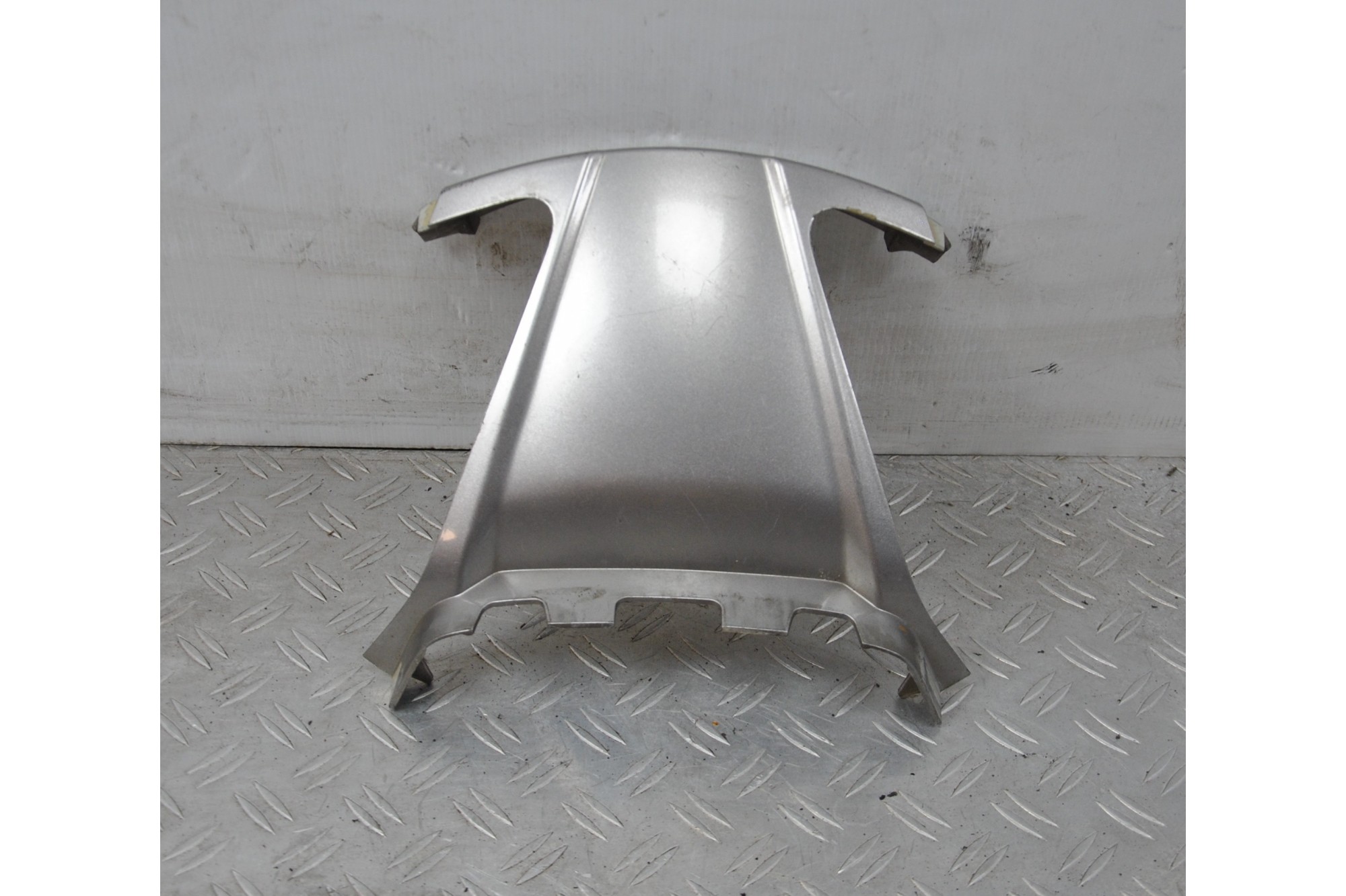 Carena Codino giunzione Posteriore Yamaha Xmax X-max 250 dal 2005 al 2009  1625740038824