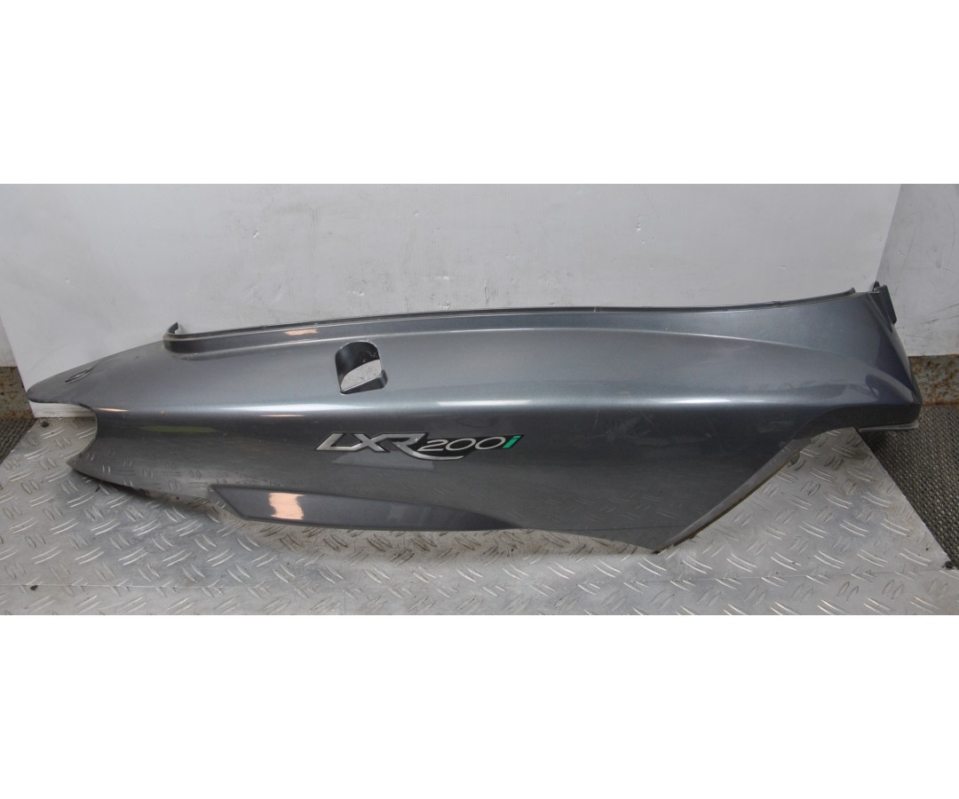 Carena Fianchetto Laterale posteriore Destro Dx Peugeot LXR 200 dal 2009 al 2014 cod 83500-HHA-0000  1625840940911