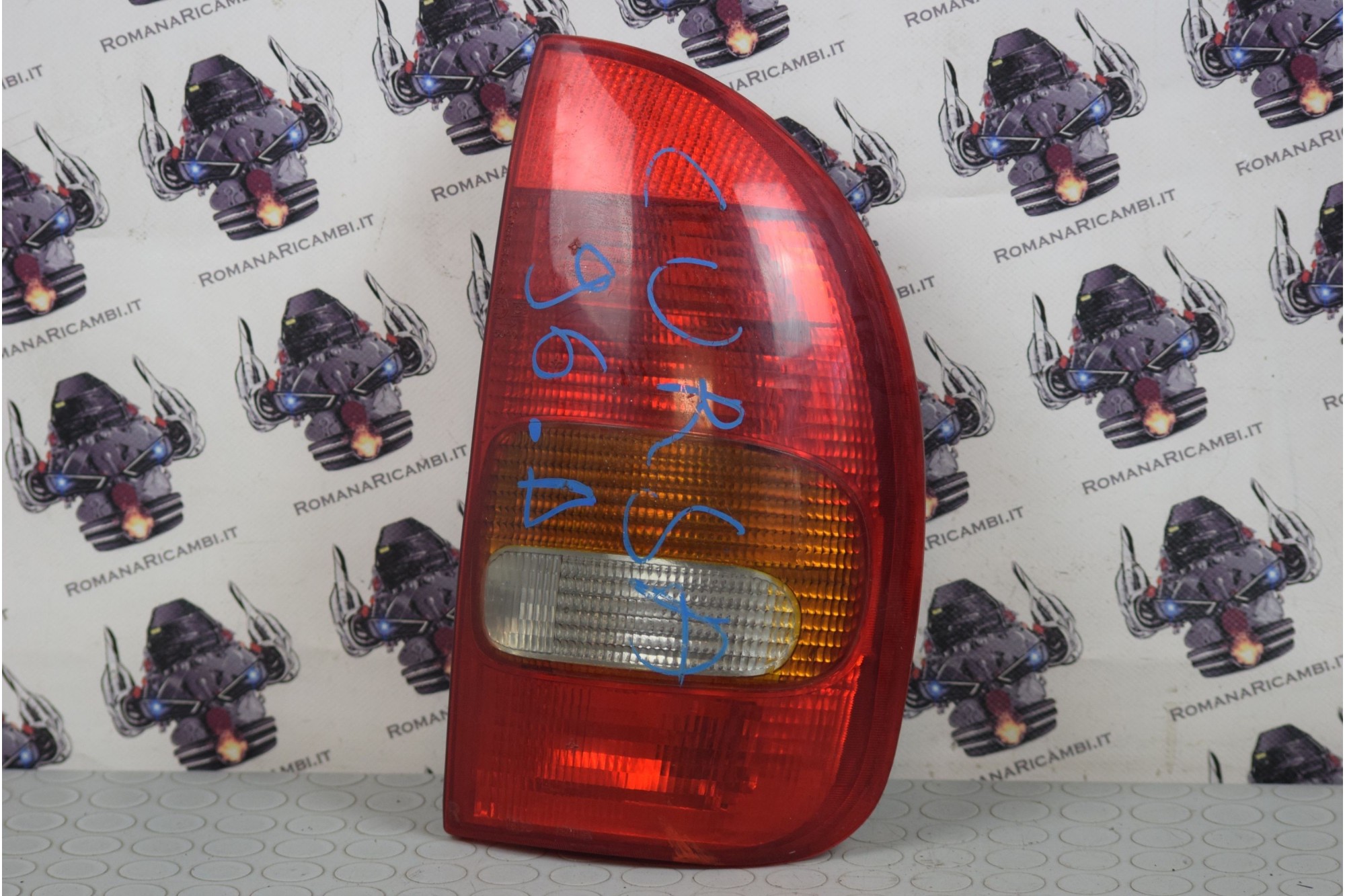 Fanale stop posteriore Destro DX Opel Corsa B SW dal 1996 al 2000 Cod 90444811  2411111123270
