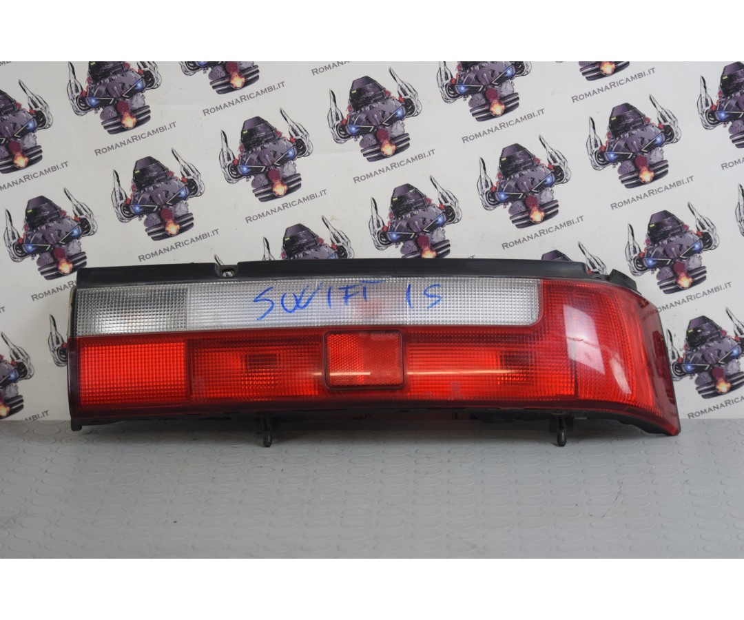 Faro Fanale posteriore stop DX SUZUKI SWIFT II 1993 cod.22032283 Faro Fanale posteriore stop DX SUZUKI SWIFT II 1993 cod.22032283