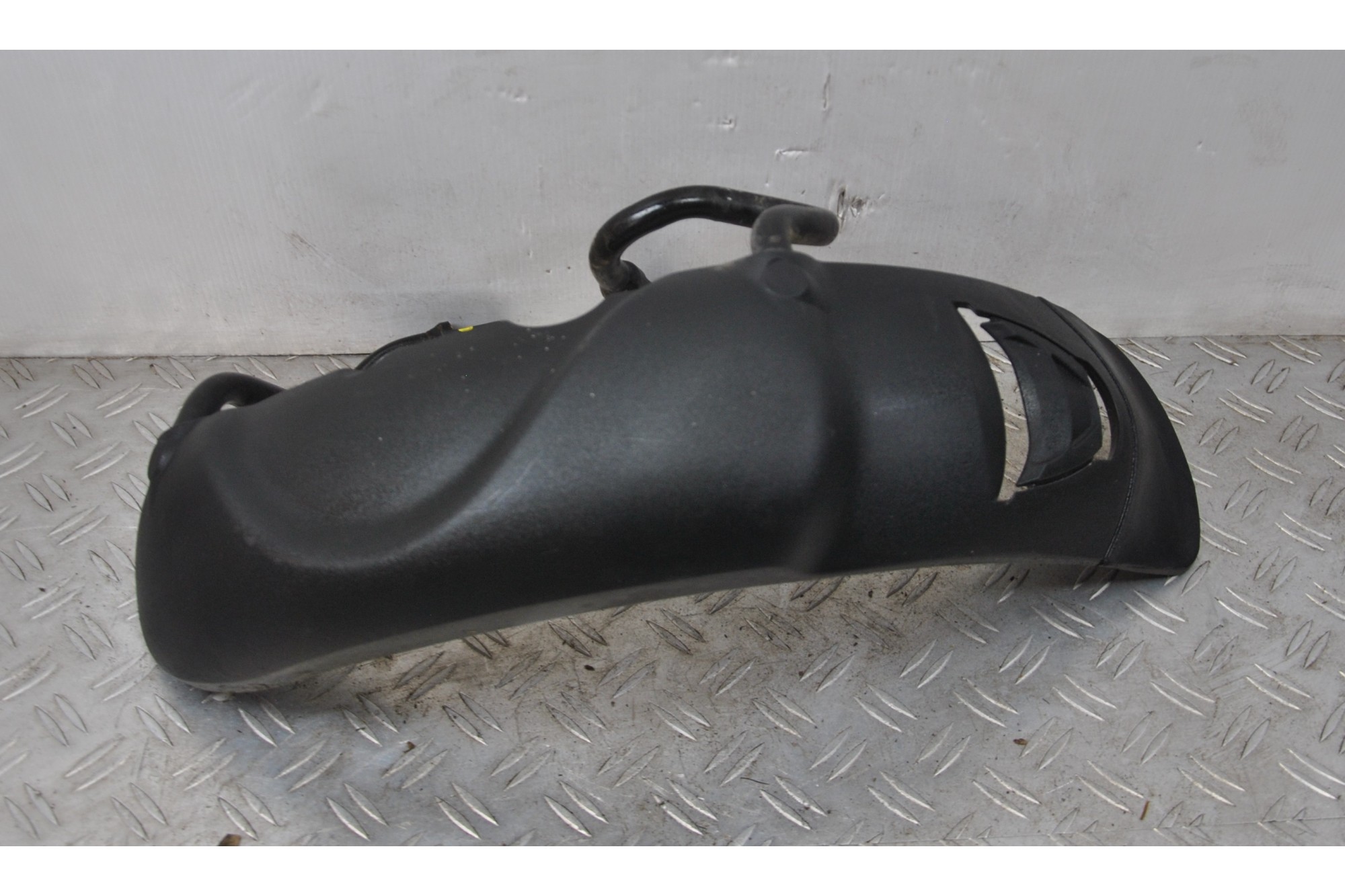 Carena Parafango Anteriore Sinistro Piaggio MP3 125 / 250 / 300 / 400 / 500 dal 2009 al 2016 cod 666221  1626682887761