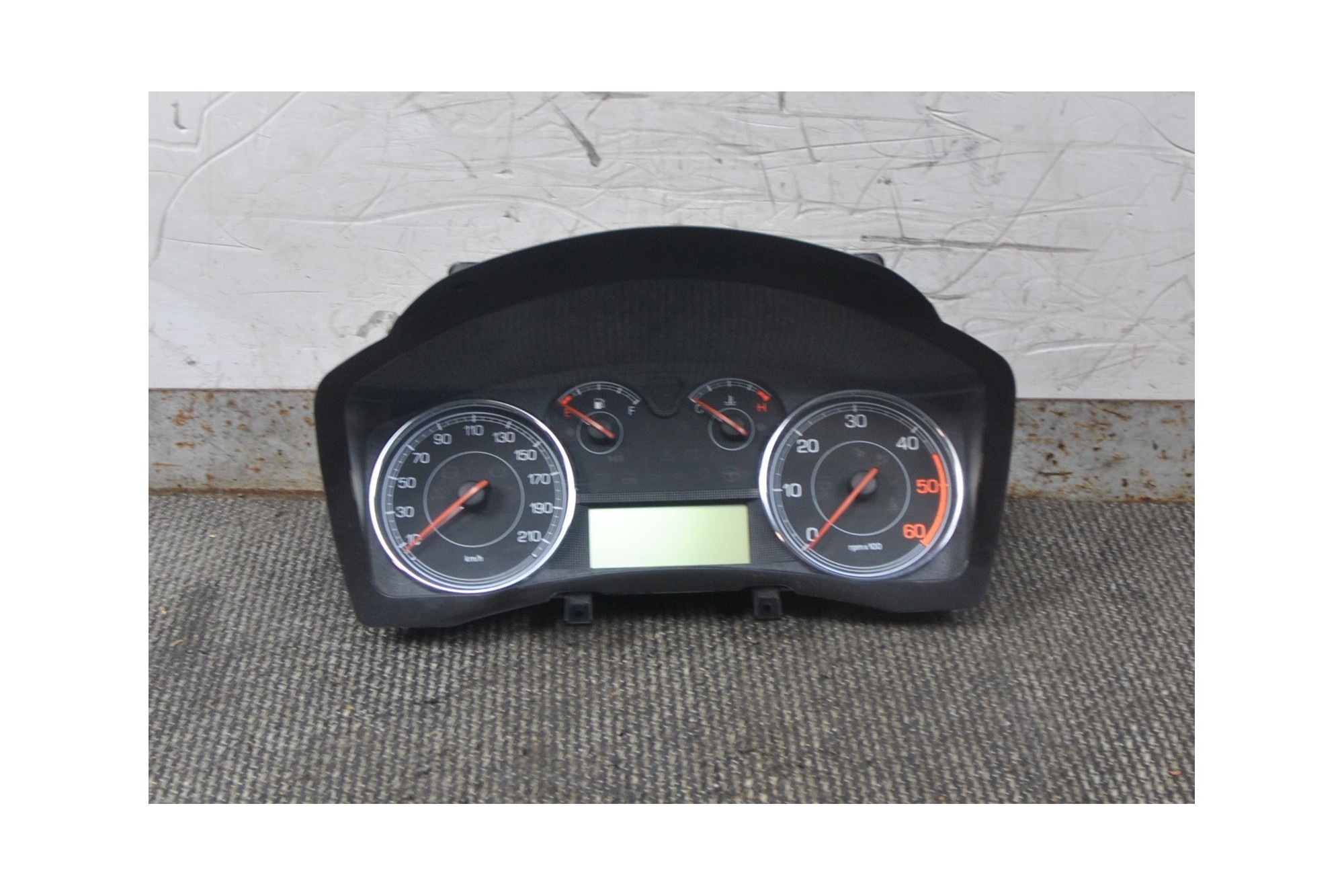 Strumentazione Fiat Croma 1.9 D dal 2005 al 2010 cod : 51735925  2411111124031